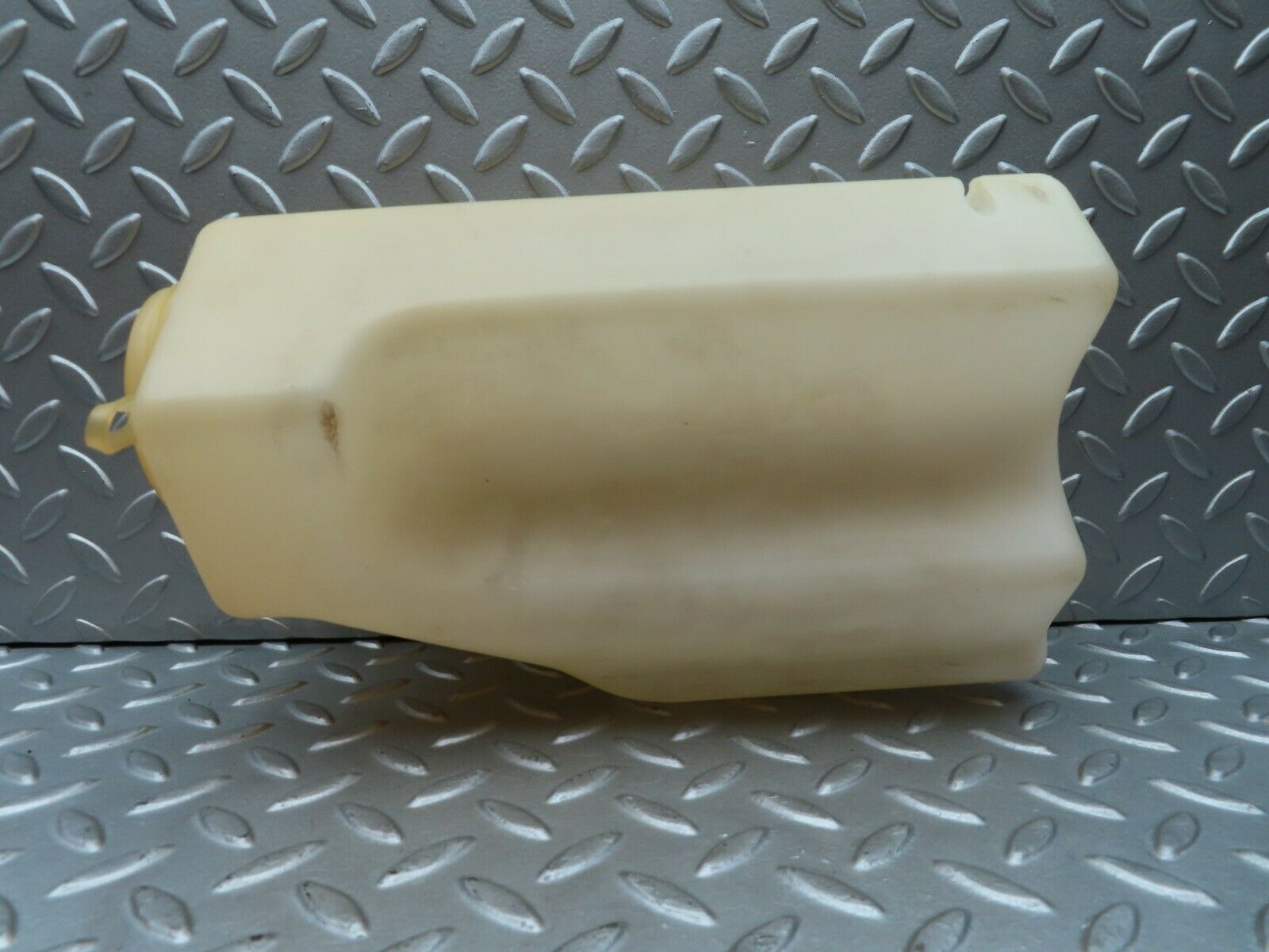 3662 Mercedes-Benz S123 200T Wagon Windscreen Washer Fluid Tank 1238690072