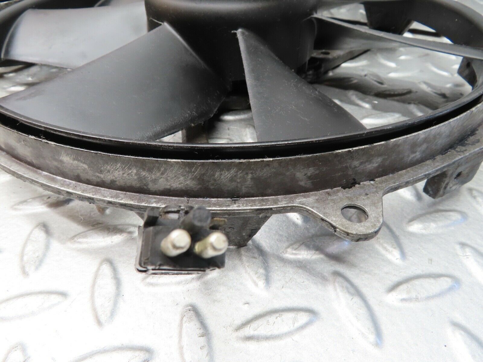 19636 Mercedes-Benz C140 CL420 Coupe Engine Cooling Fan AEG