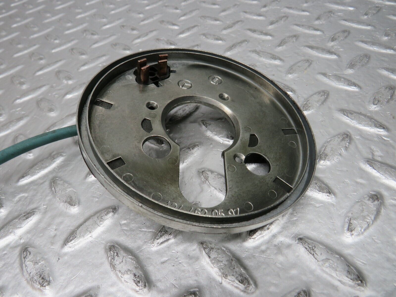 31747 Mercedes-Benz W201 190LE 1.8L Steering Wheel Contact Plate 1244620597
