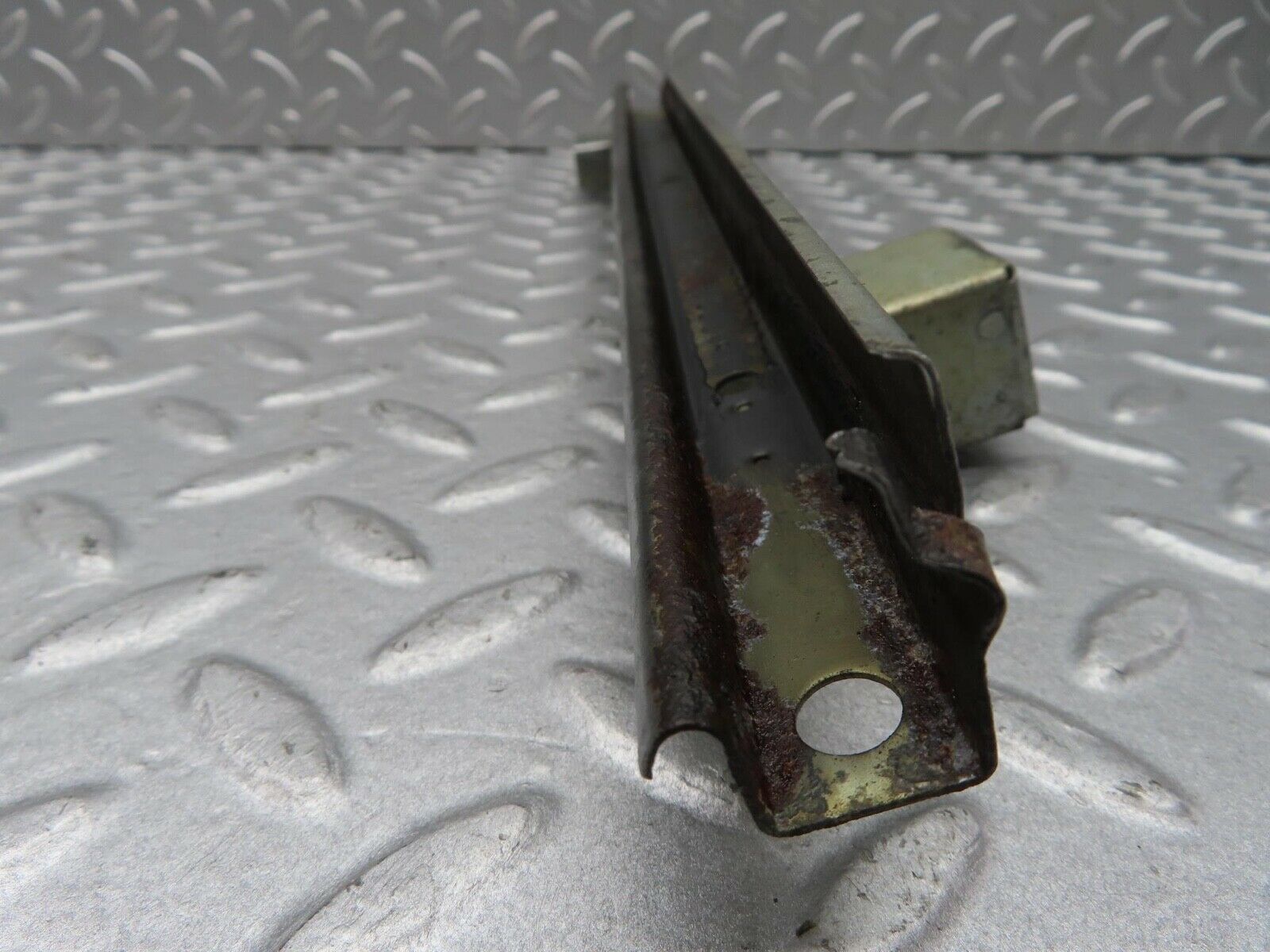 13001 Mercedes-Benz W111 220S Rear Right Window Channel