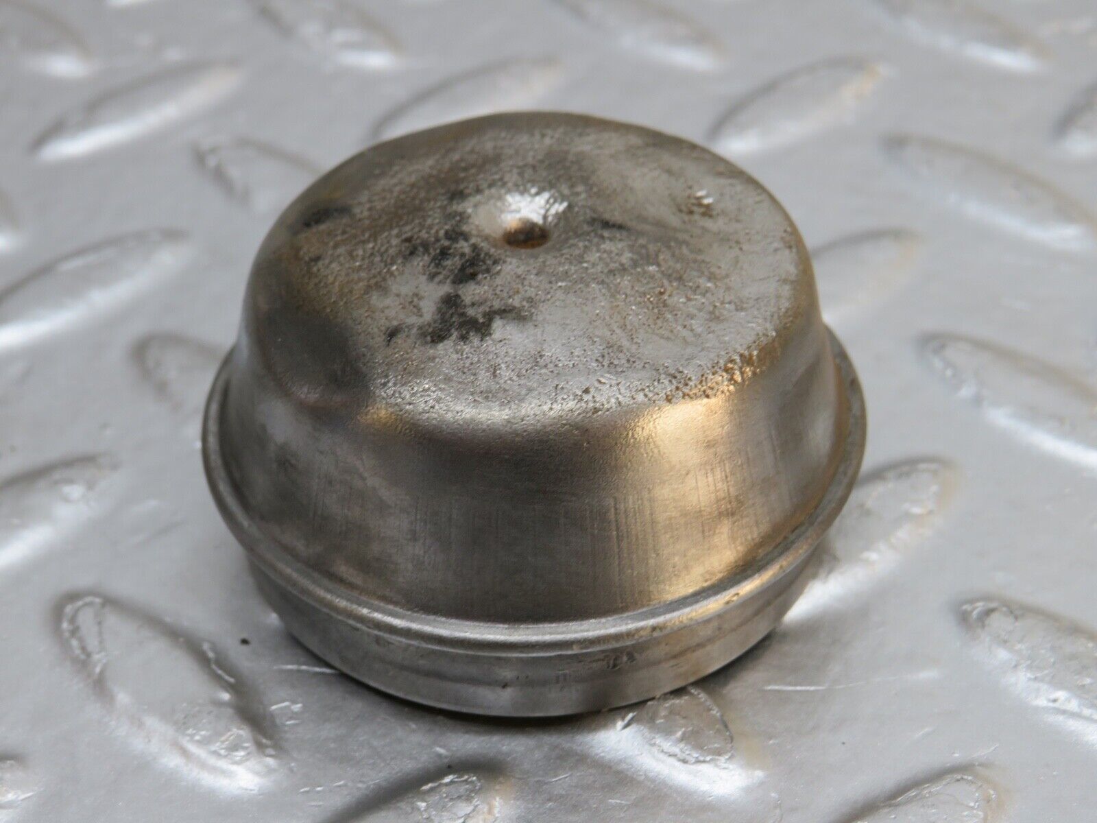 0407 Mercedes-Benz W108 280SE Wheel Hub Locking Cap