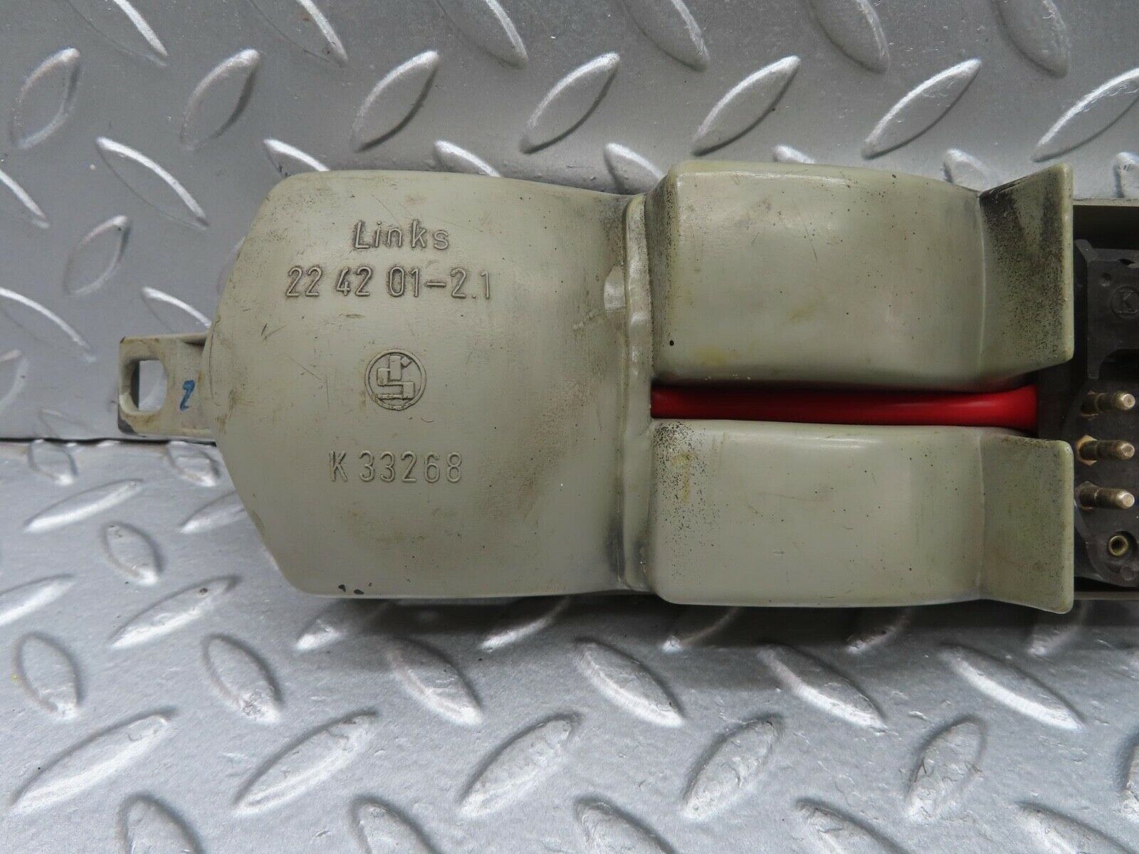 12976 Mercedes-Benz W111 220SE Left Tail Light Cover Bulb Holder