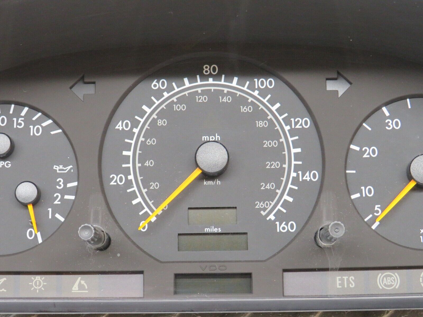 39350 Mercedes-Benz R129 320SL Coupe Instrument Cluster VDO 68K Miles 1295409448