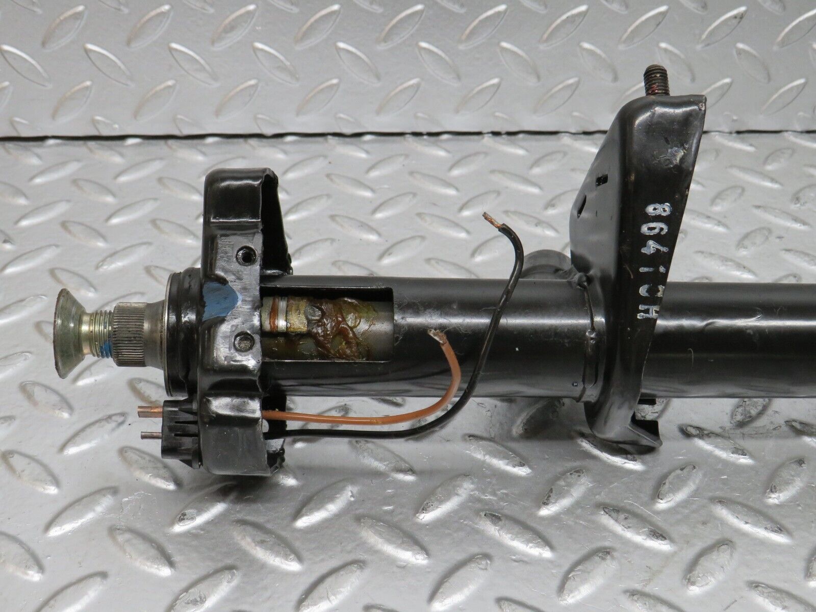 28104 Mercedes-Benz W123 280E Steering Column