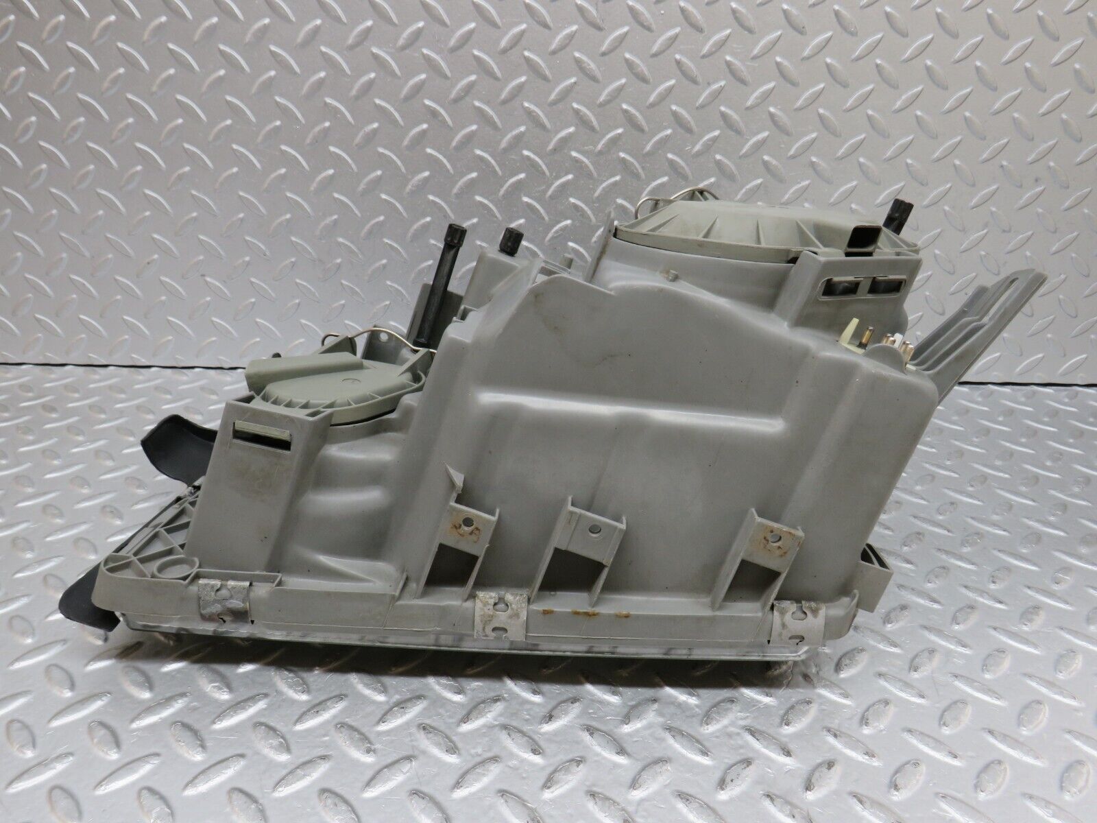 36377 Mercedes-Benz W126 420SE Headlight Bosch Right 1305235092 1305620454