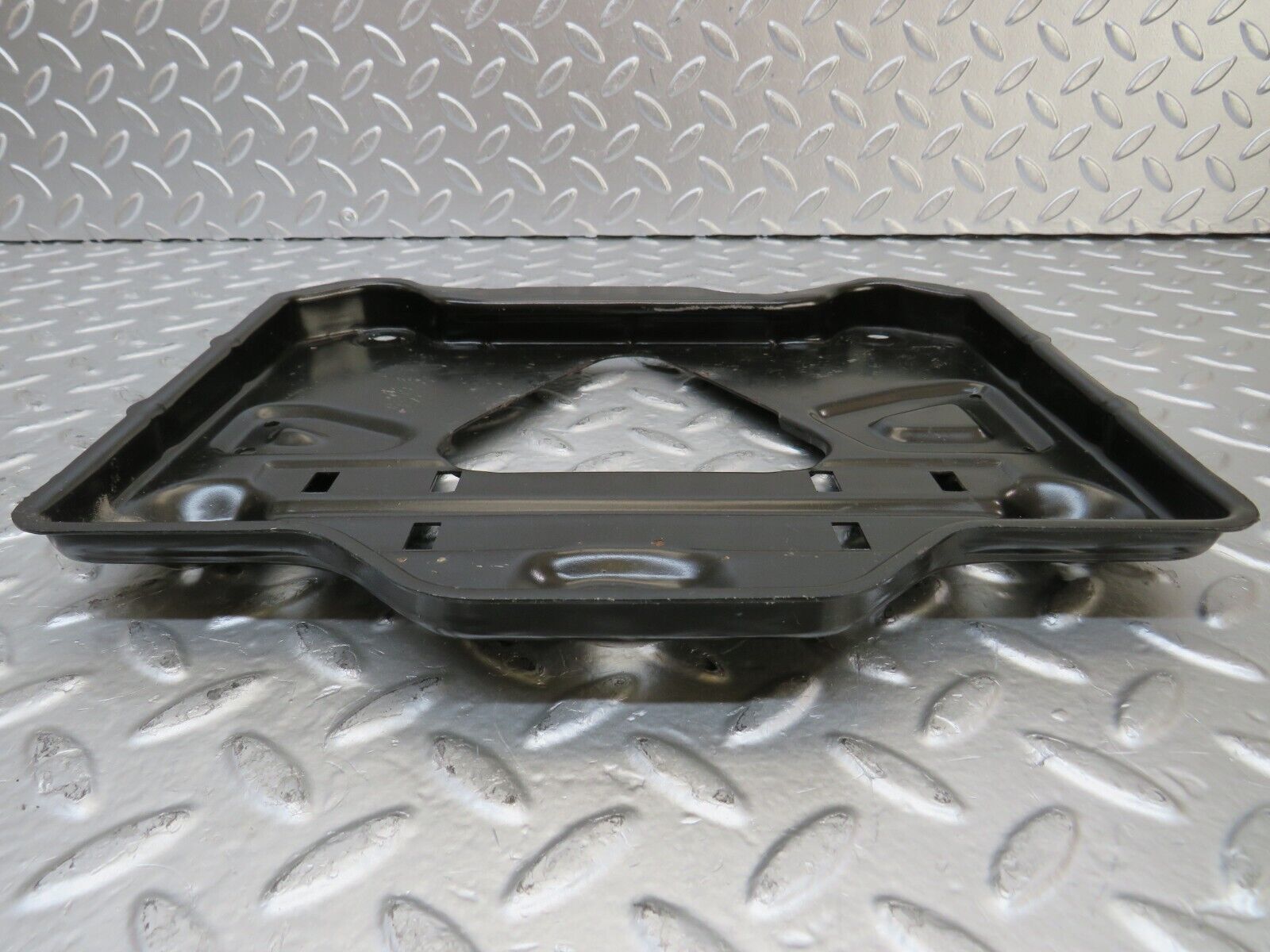 25897 Mercedes-Benz W124 280E Battery Tray