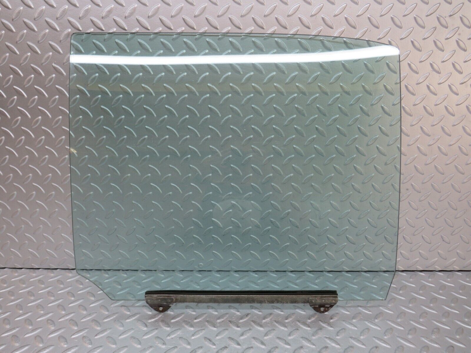 35792 Mercedes-Benz W108 Rear Left Door Window Glass