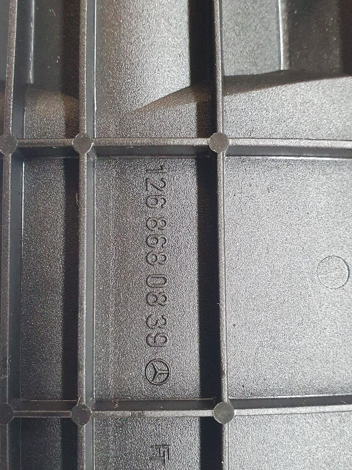 41020 Mercedes-Benz W126 300SE Seat Belt Cover 1268680839