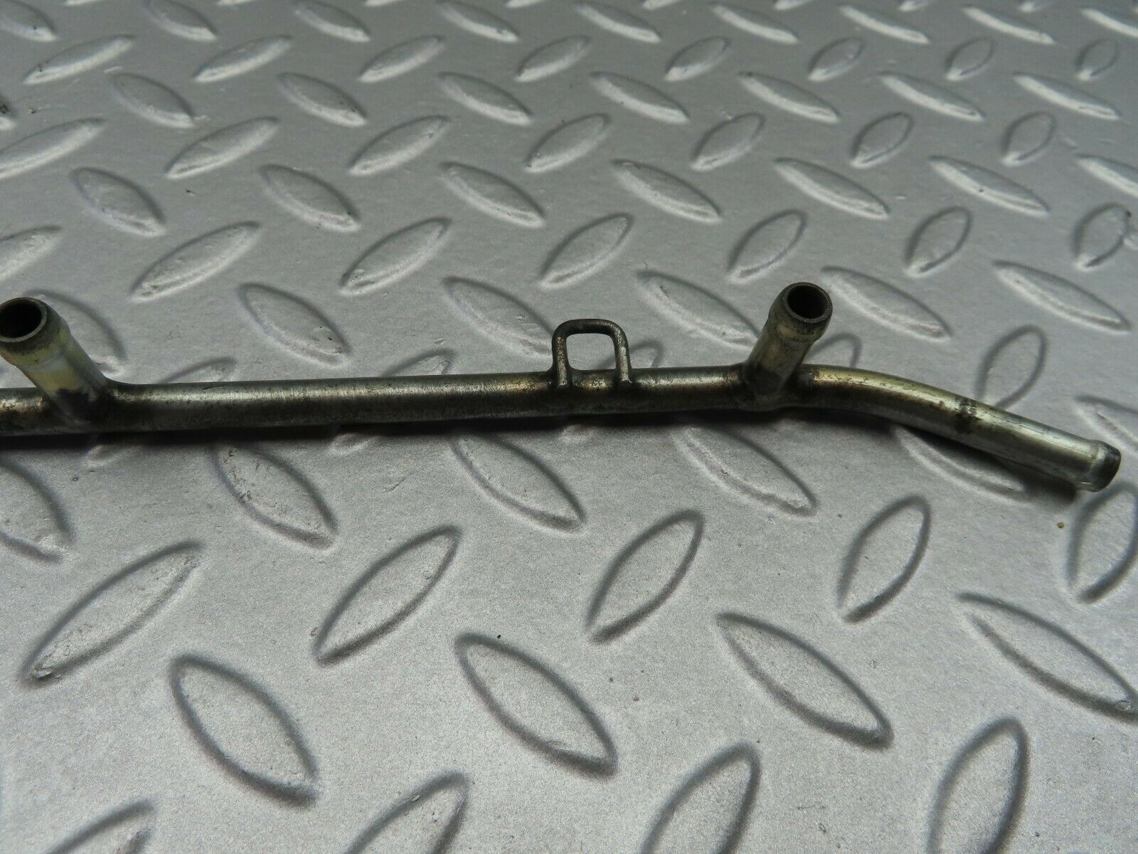 7078 Mercedes-Benz C107 350SLC Coupe Right Side Fuel Injection Pipe