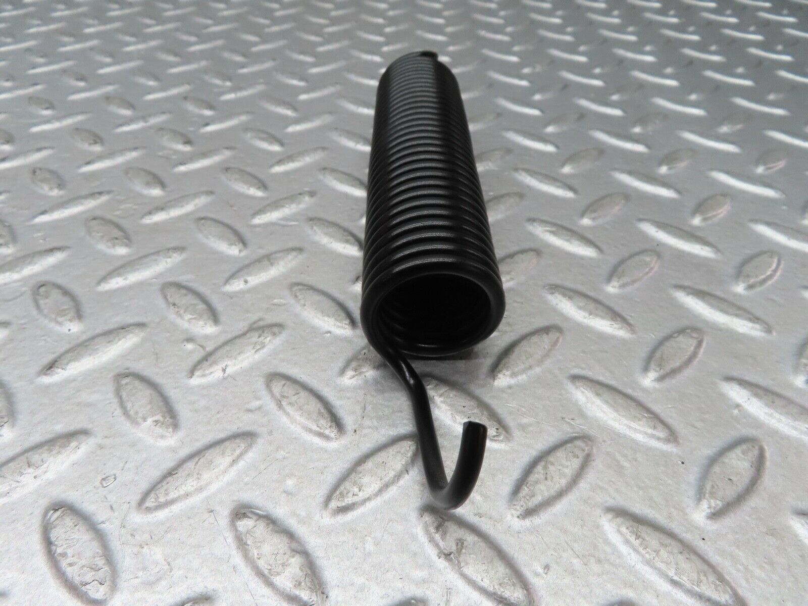 19089 Mercedes-Benz W123 300D Trunk Lid Hinge Spring