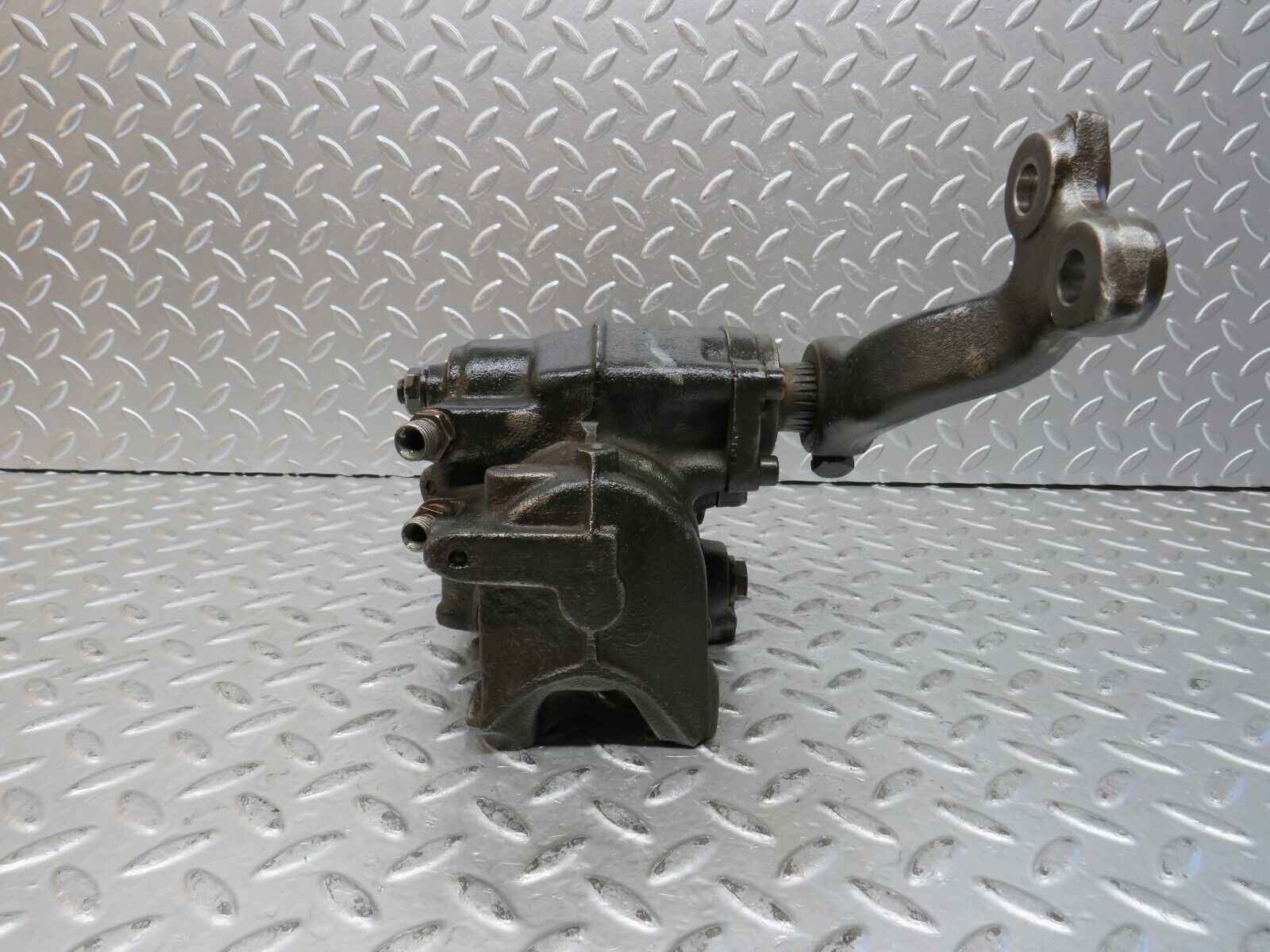 27793 Mercedes-Benz S124 300TE Wagon Steering Box Steering Rack 1244611601