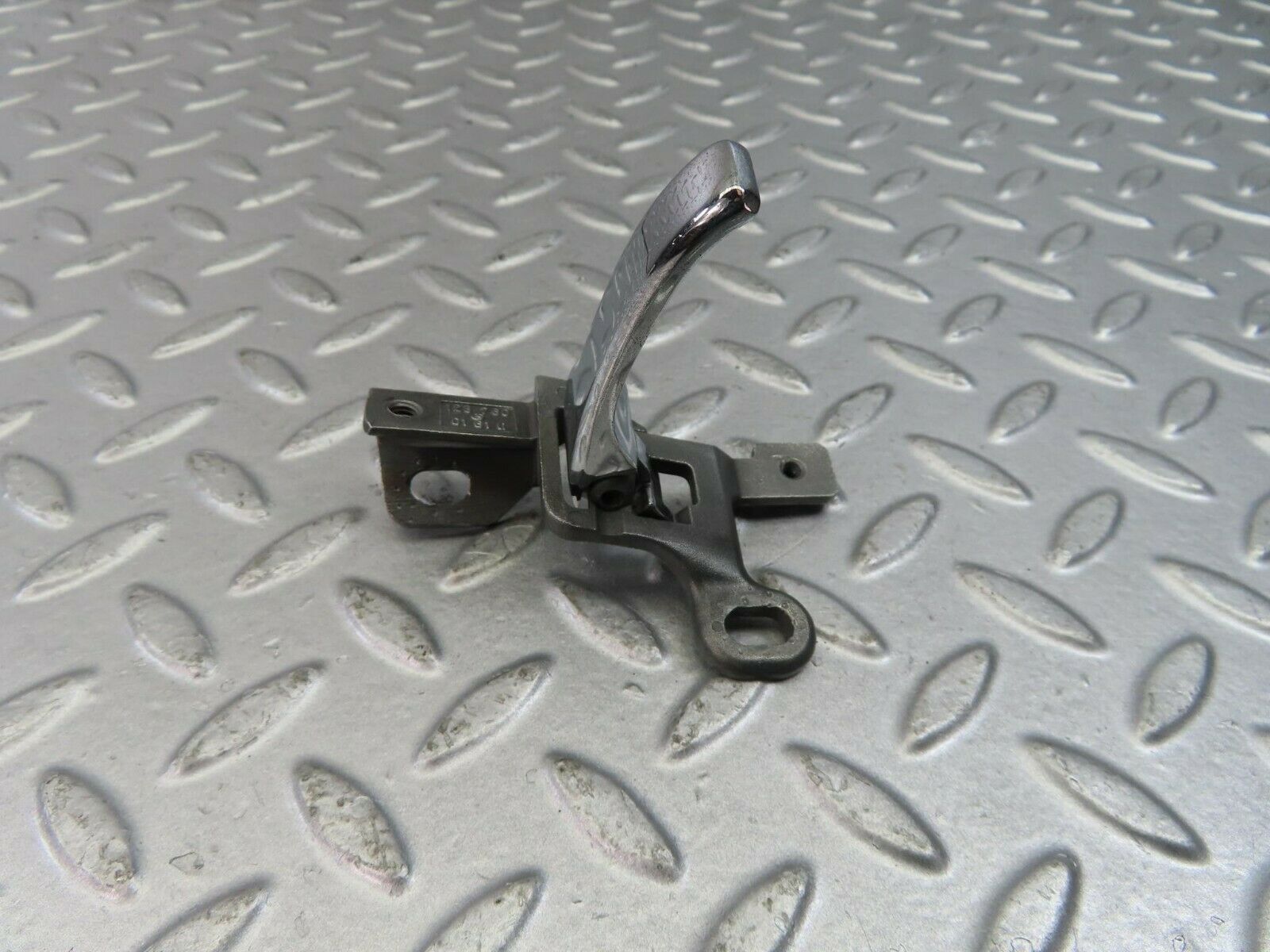 8984 Mercedes-Benz W123 Left Interior Door Handle 1237600161