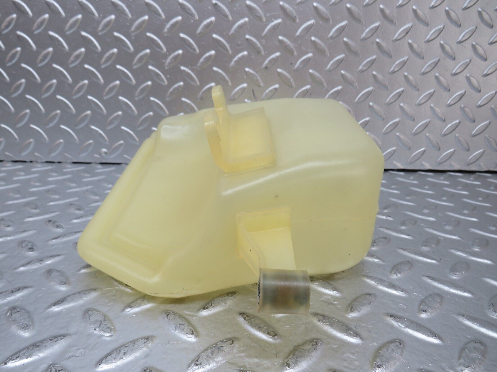 25903 Mercedes-Benz W124 280E Coolant Expansion Tank 1245000449