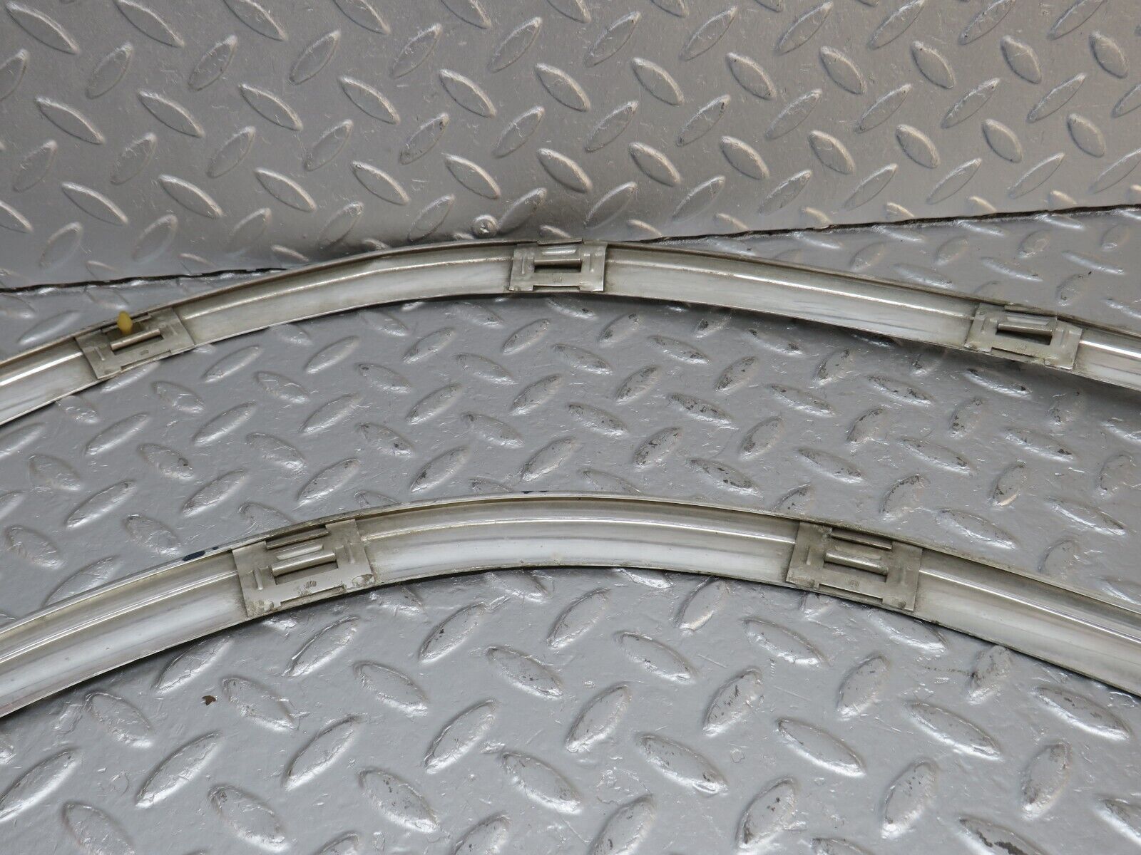 40492 Mercedes-Benz W110 230 Rear Windscreen Chrome Frame