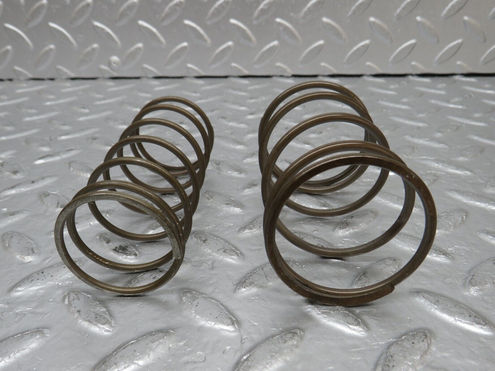 34564 Mercedes-Benz C126 380SEC Automatic Gearbox Piston Spring 722.310