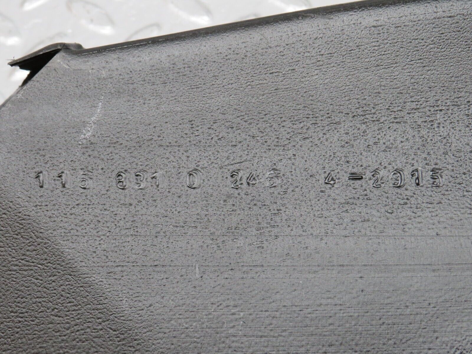 0027 Mercedes-Benz W116 350SE Ventillation Air Duct Right 1168310246