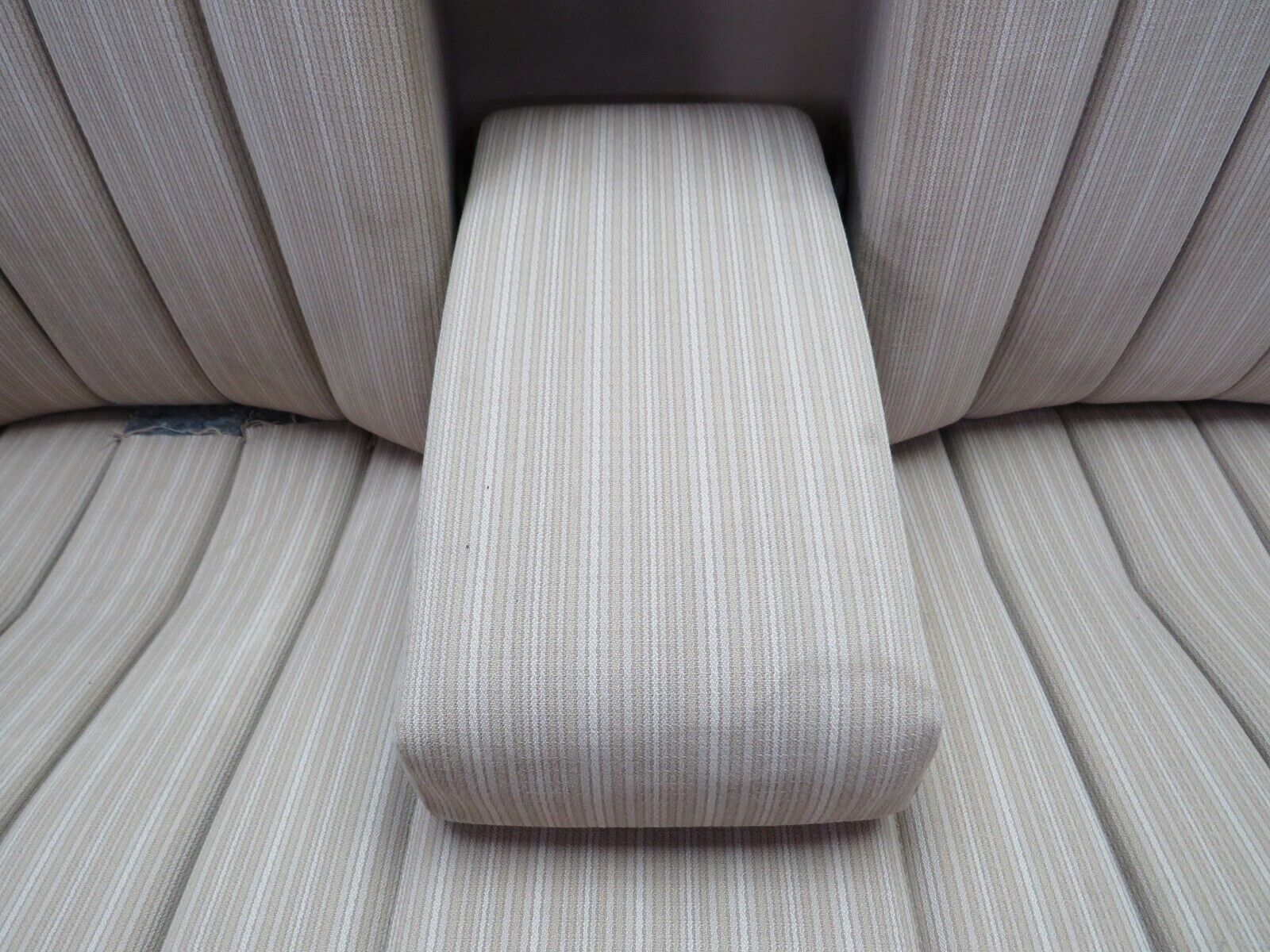 34234 Mercedes-Benz W124 260E Rear Seat Beige 1249200016 1249200050