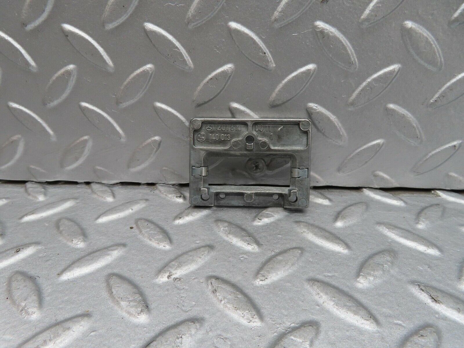 16402 Mercedes-Benz W124 260E Rear View Mirror Mount Bracket 2018100011