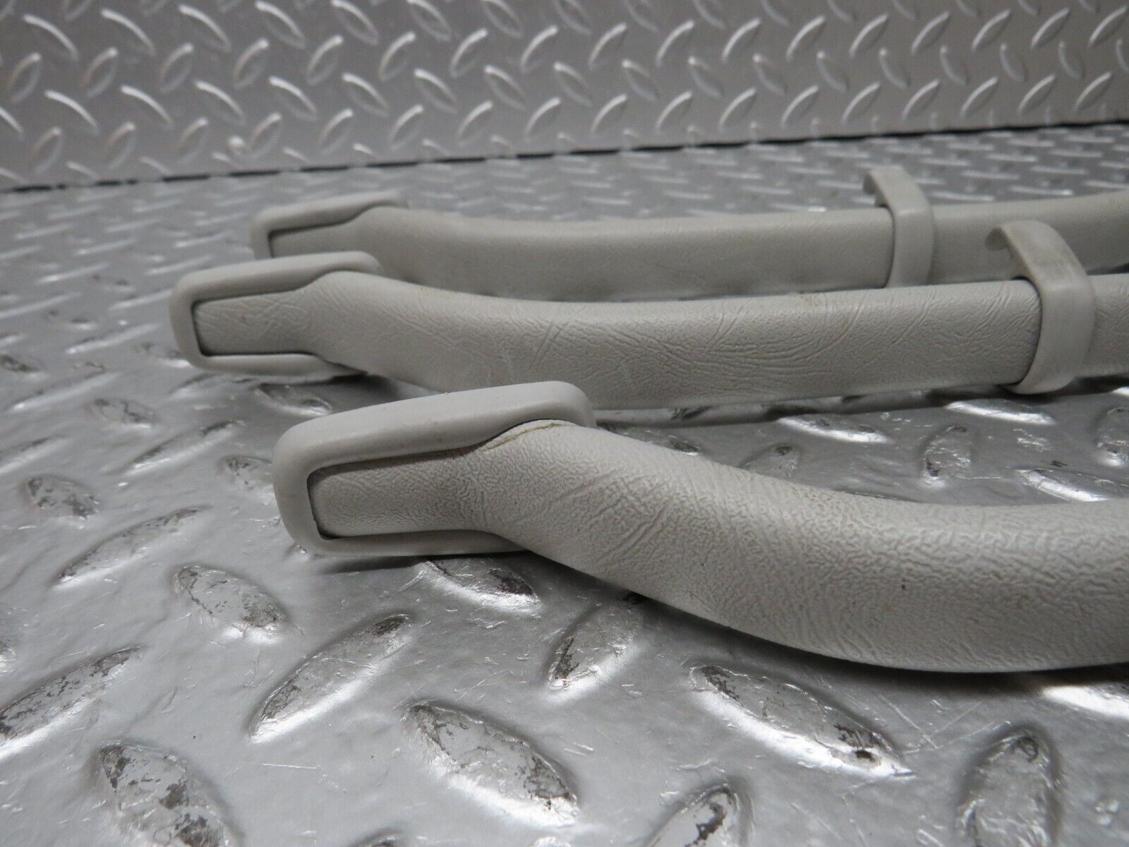 31314 Mercedes-Benz S124 220TE Wagon Interior Roof Grab Handle Set Grey