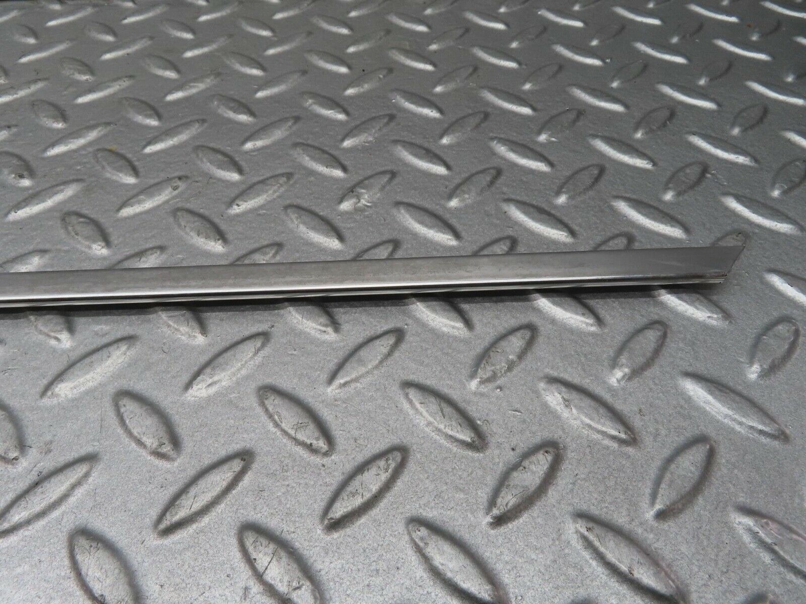 13599 Mercedes-Benz W123 200 Rear Right Door Window Chrome Frame