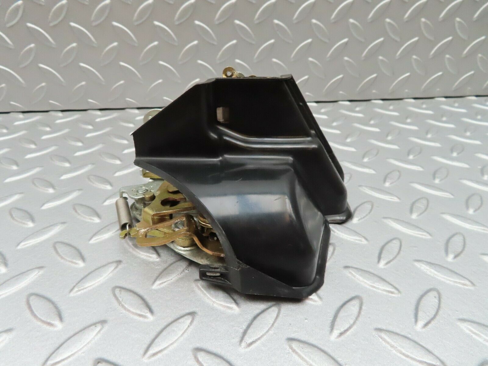 3703 Mercedes-Benz S123 200T Wagon Rear Left Door Lock Mechanism 1237330108