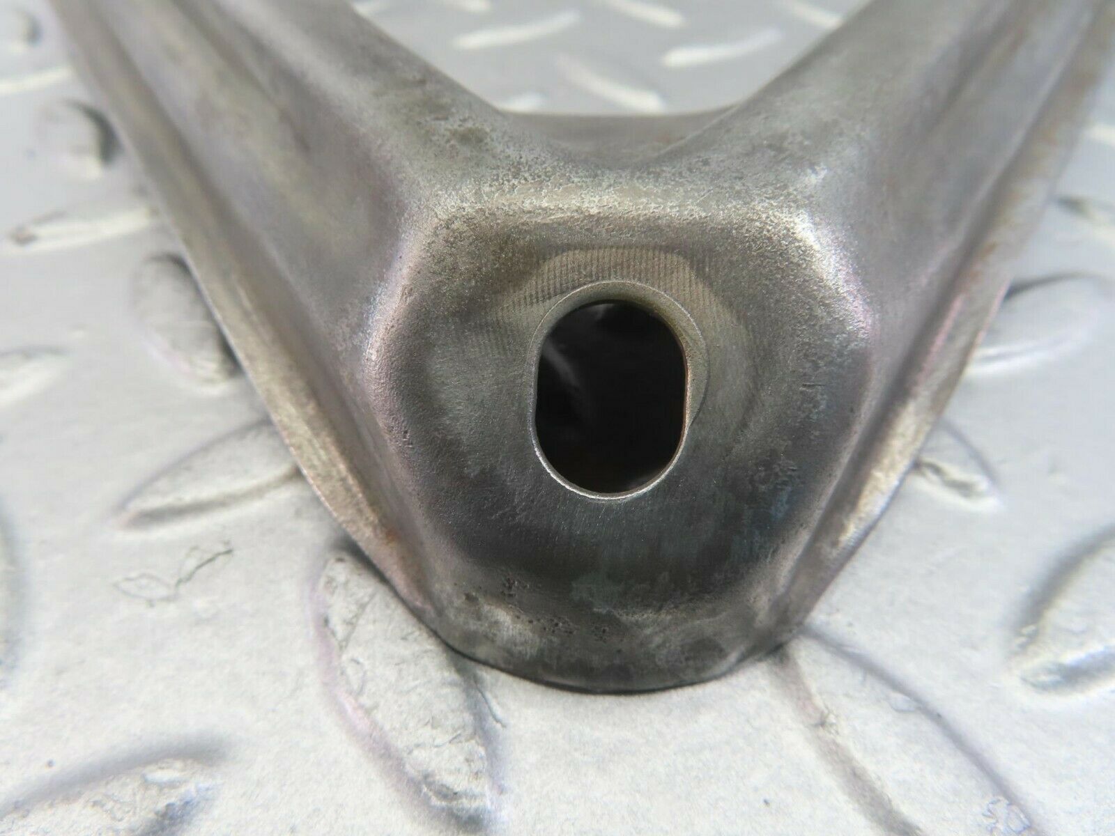 10099 Mercedes-Benz C123 230CE Coupe Air Intake Manifold Bracket