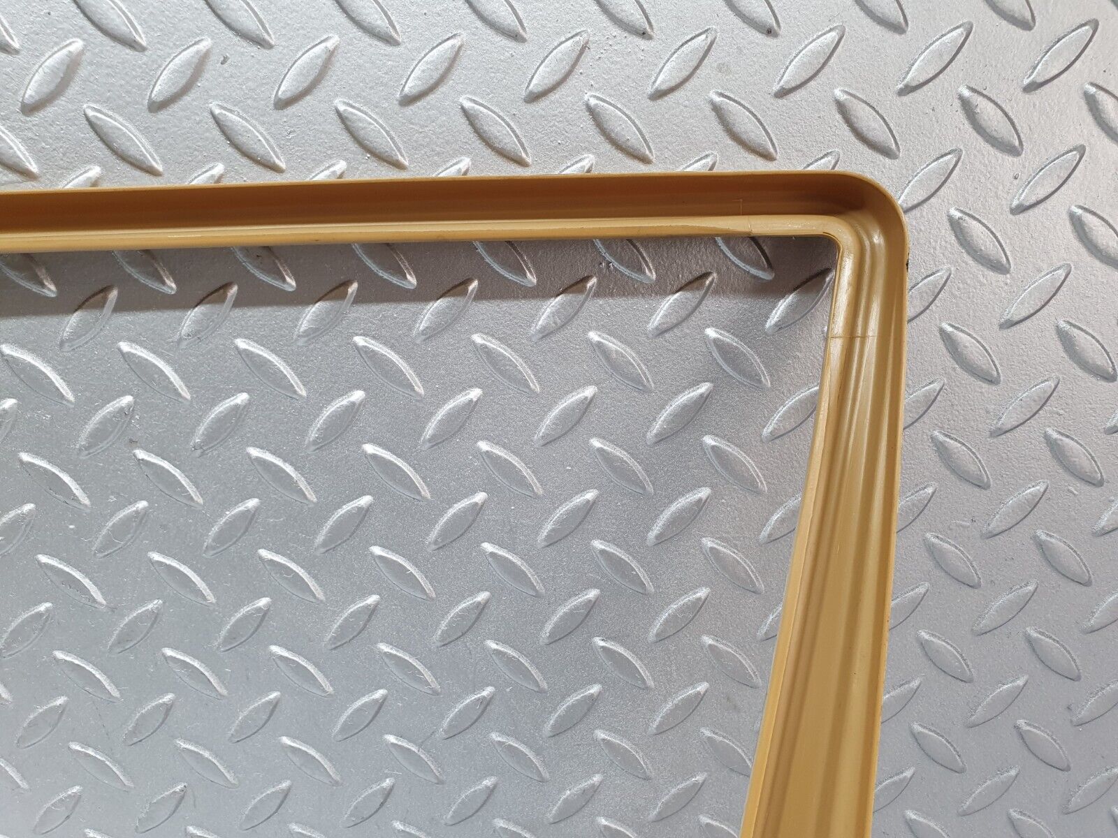 41571 Mercedes-Benz W124 200E Front Left Door Window Frame Trim Palomino 1247350171