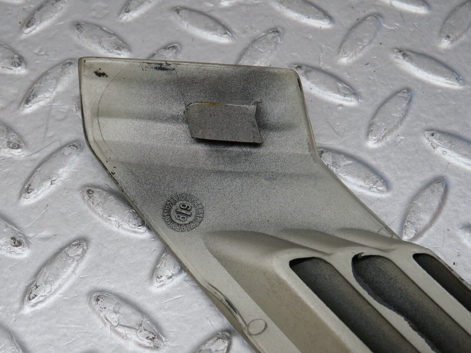 36500 Mercedes-Benz W201 190E 2.0L C Pillar Exterior Cover Left Side 2016980189