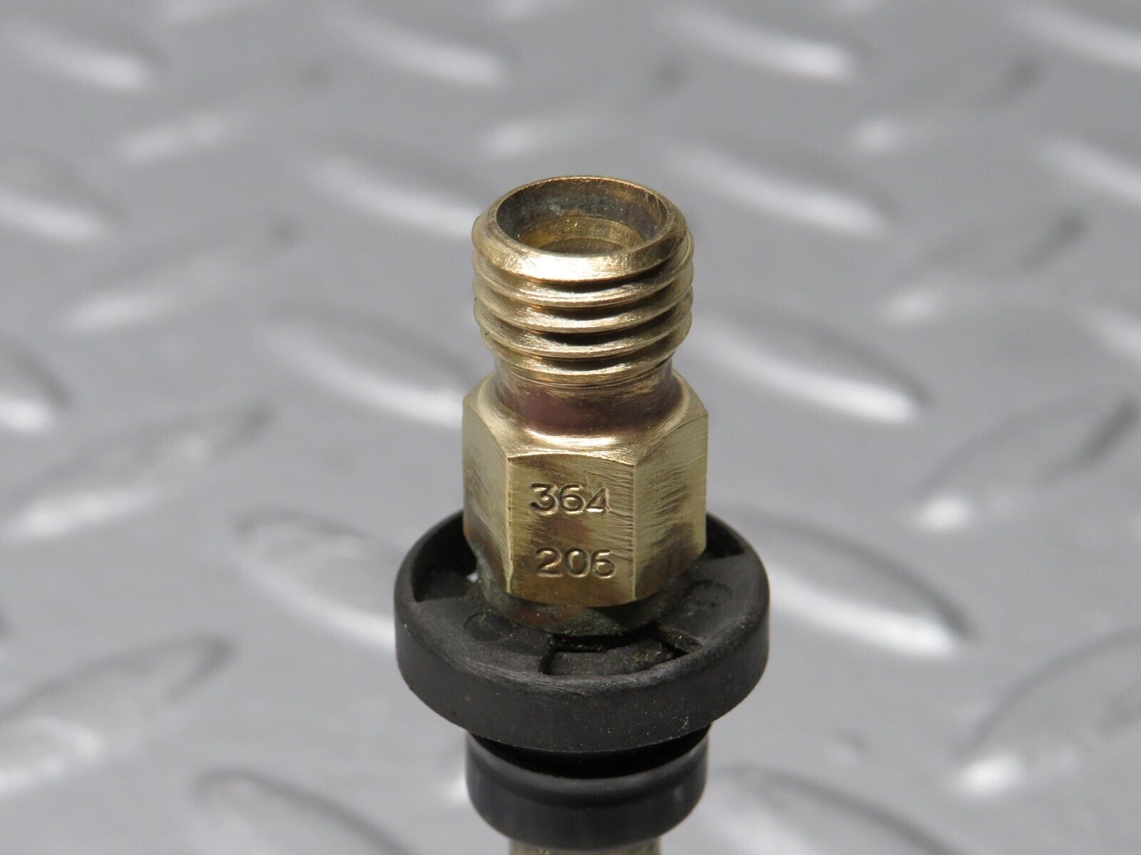 38903 Mercedes-Benz W201 190E 2.6L Fuel Injector Bosch 0000785623 0437502047