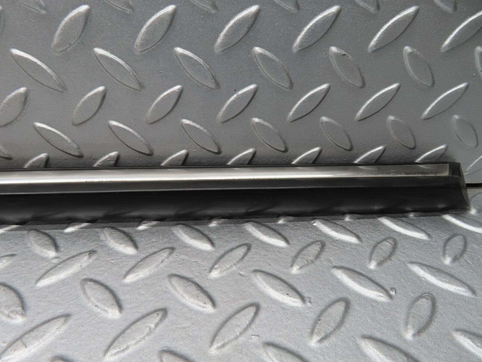 14491 Mercedes-Benz W116 350SE Rear Right Door Centre Moulding Trim