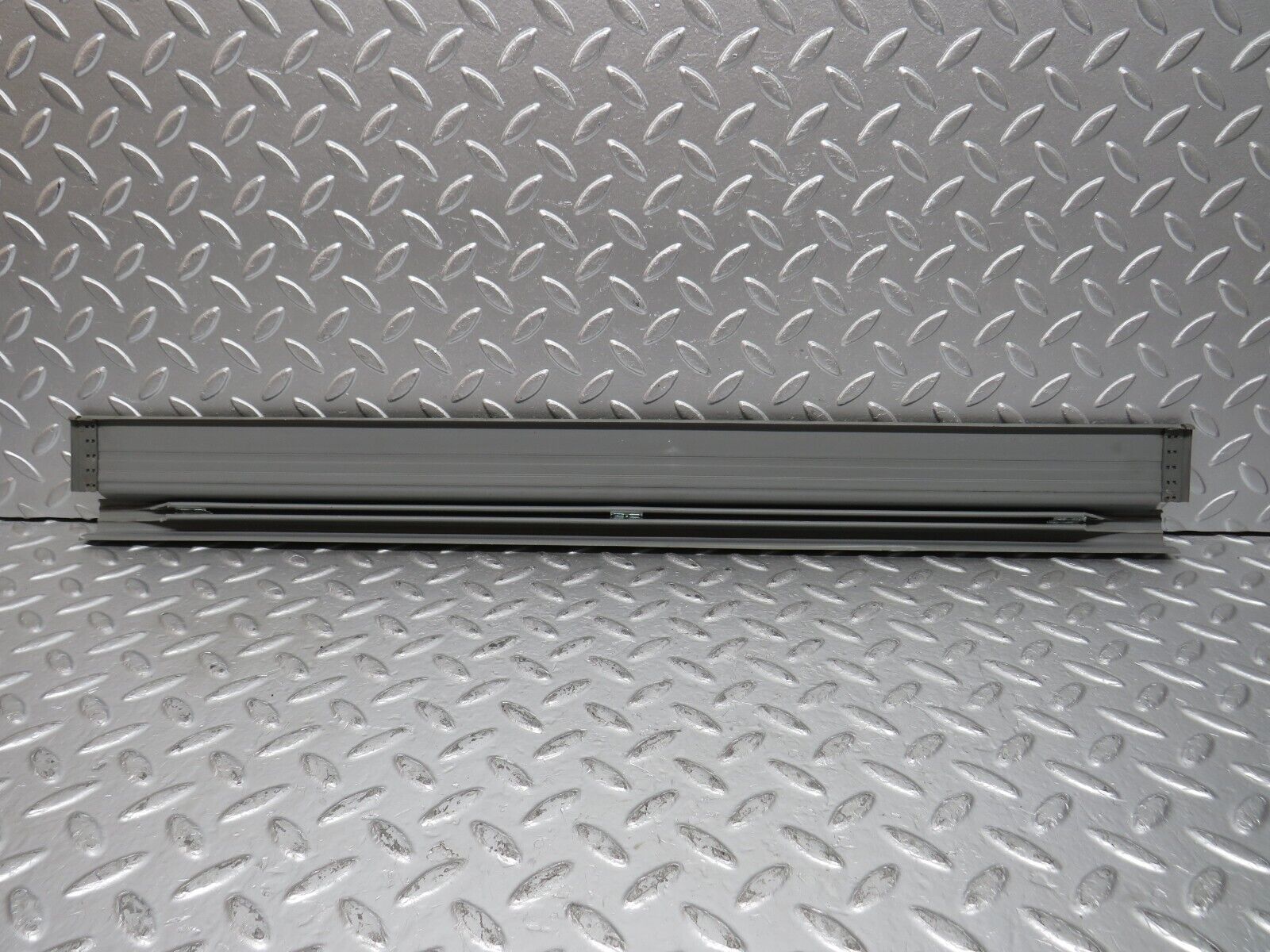 31207 Mercedes-Benz S124 220TE Wagon Front Left Door Sill Trim