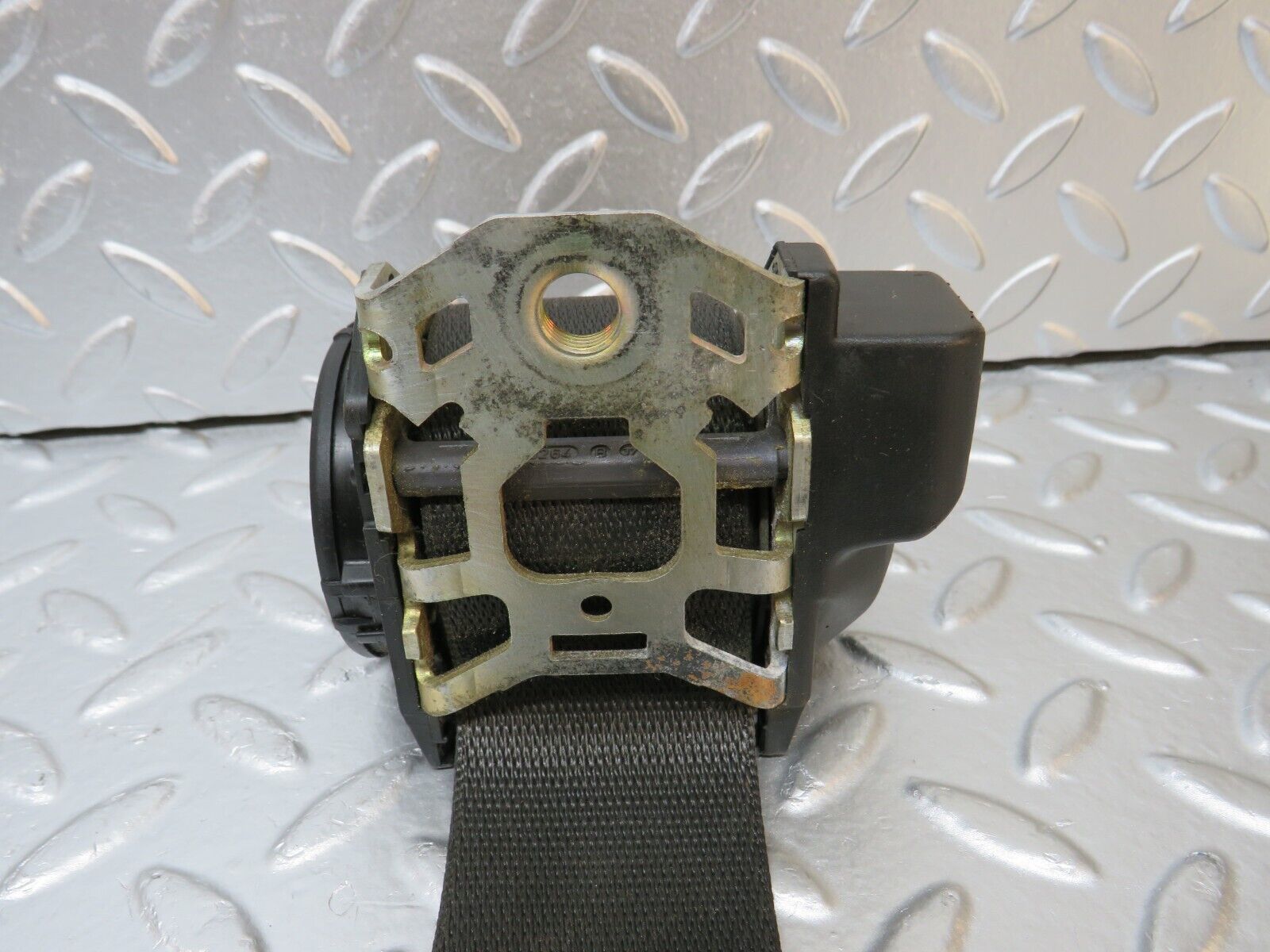 31539 Mercedes-Benz S124 220TE Third Row Seat Belt Set 1248602885 1248602785