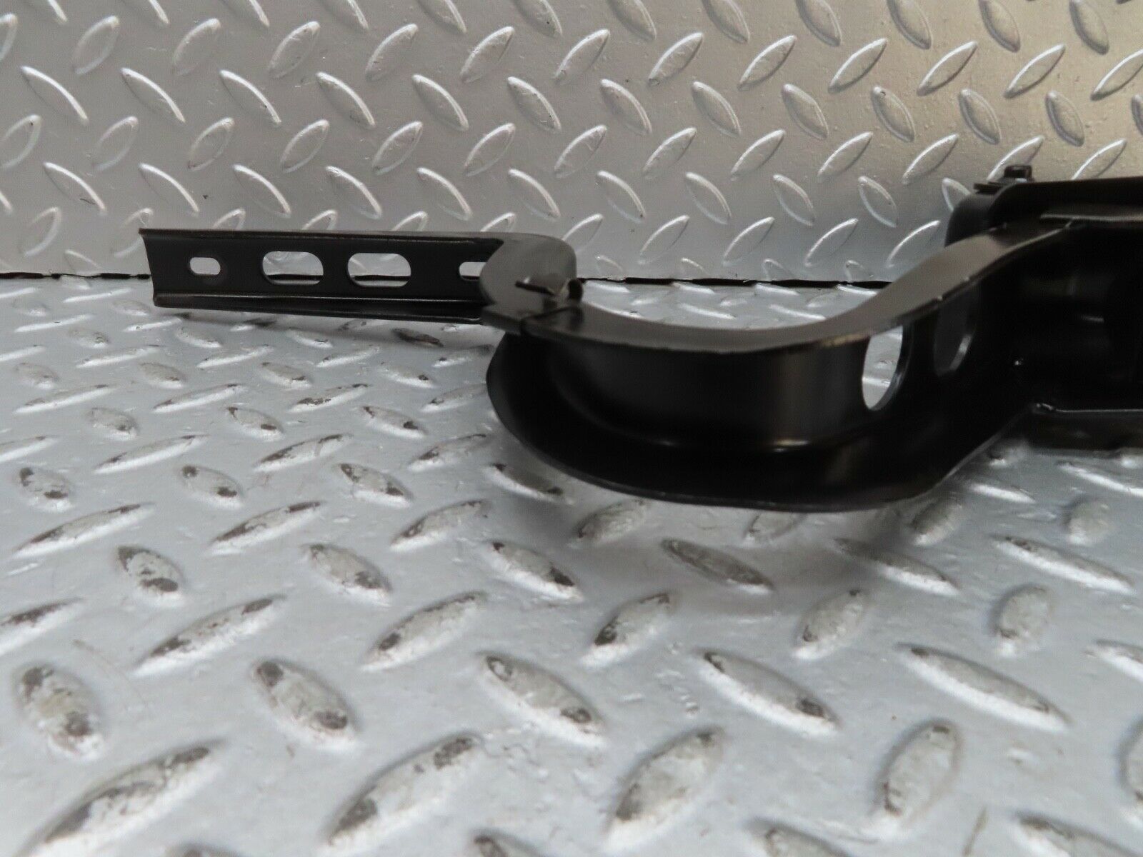 17605 Mercedes-Benz W116 450SEL Trunk Lid Hinge Left Side