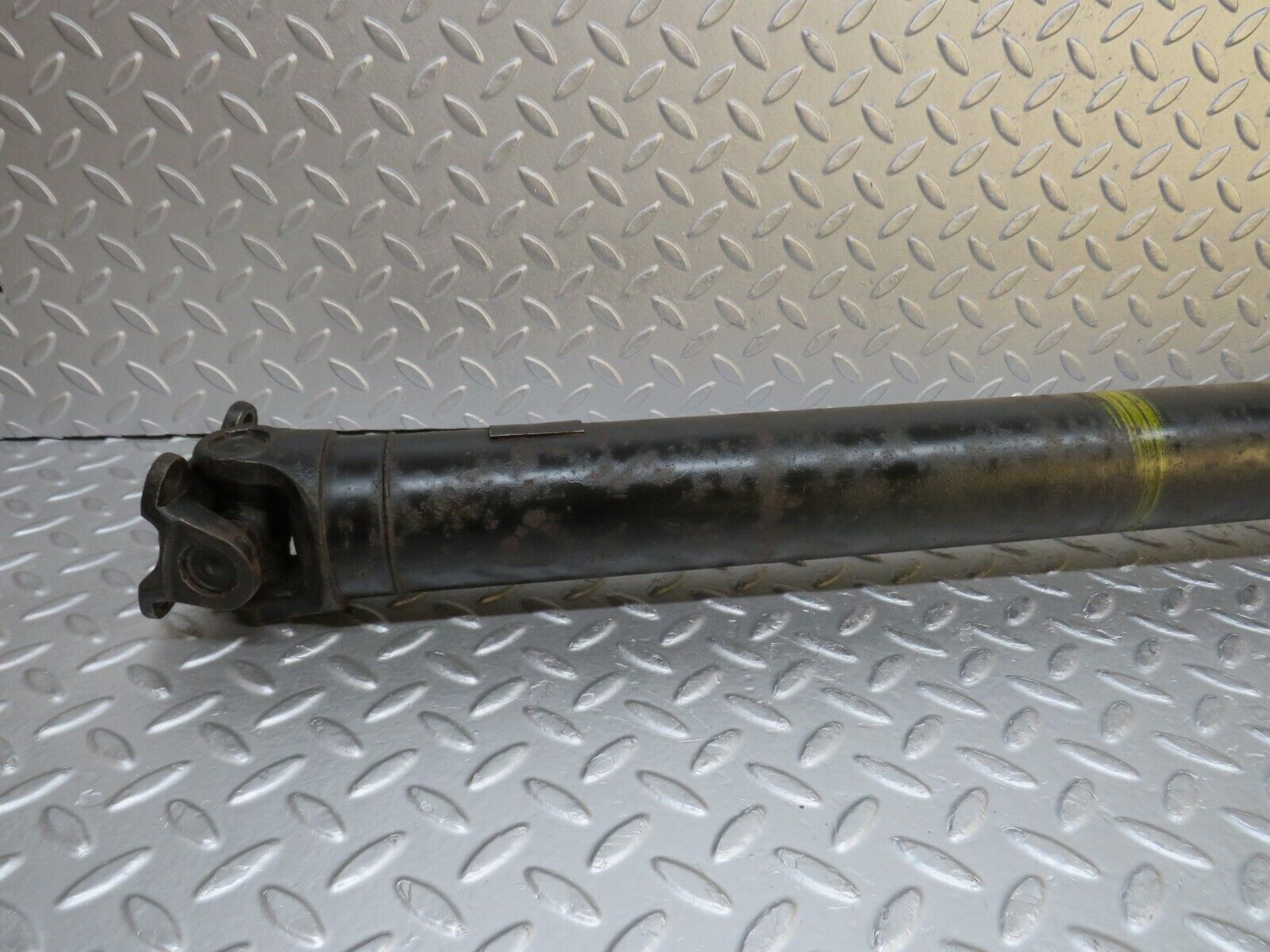 37588 Mercedes-Benz W109 300SEL Prop Shaft 1084130112