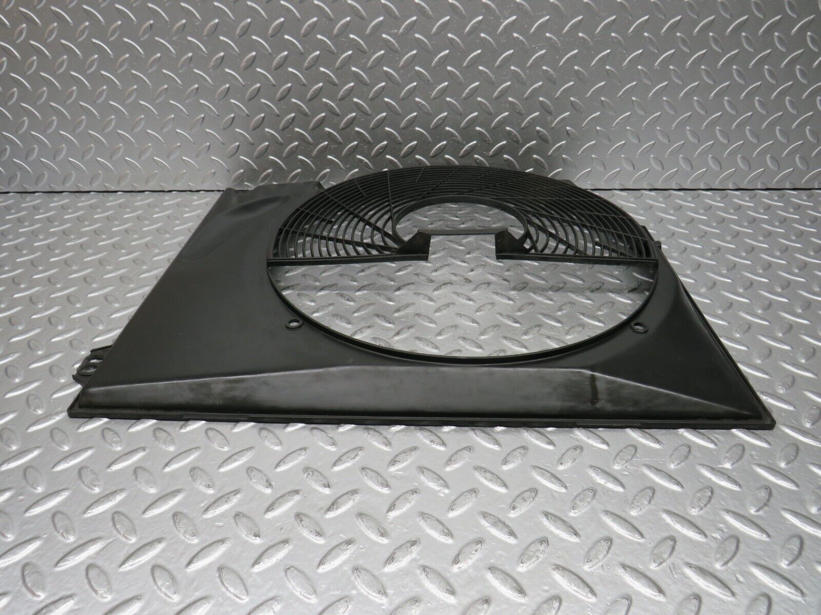 31198 Mercedes-Benz S124 220TE Wagon Fan Shroud 1245053655