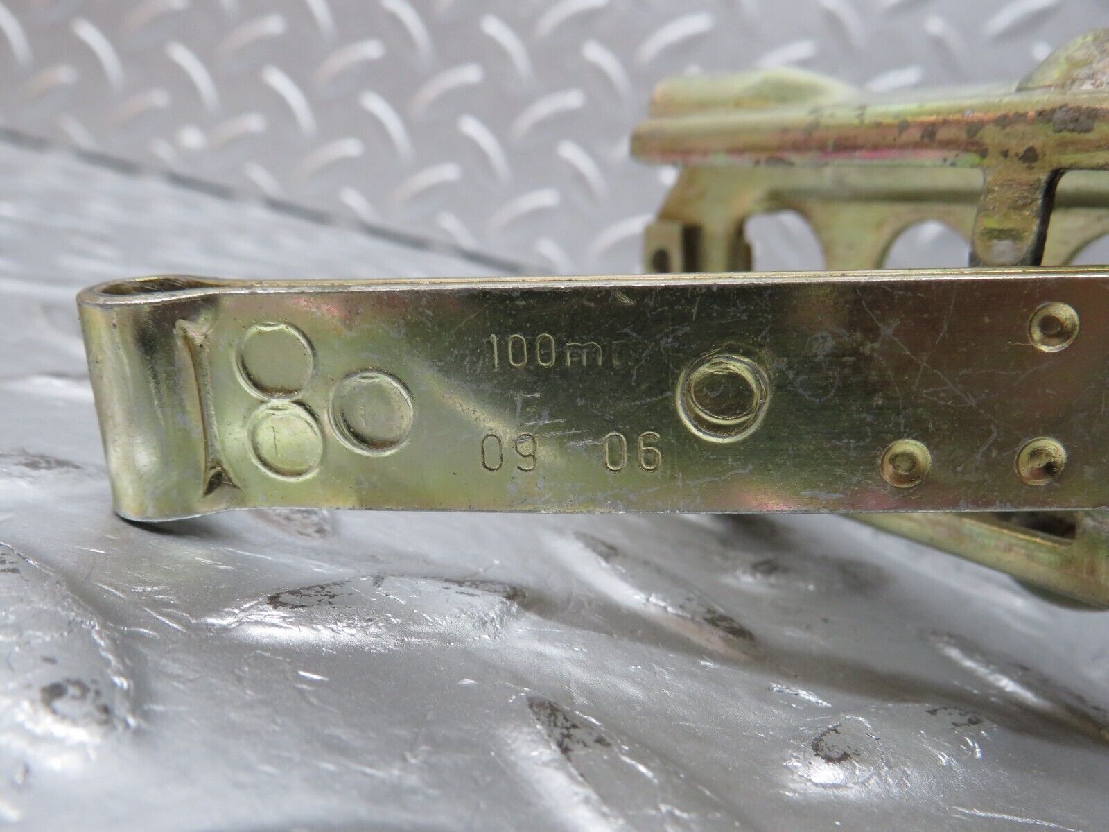 33927 Mercedes-Benz W124 260E Door Safety Check Strap