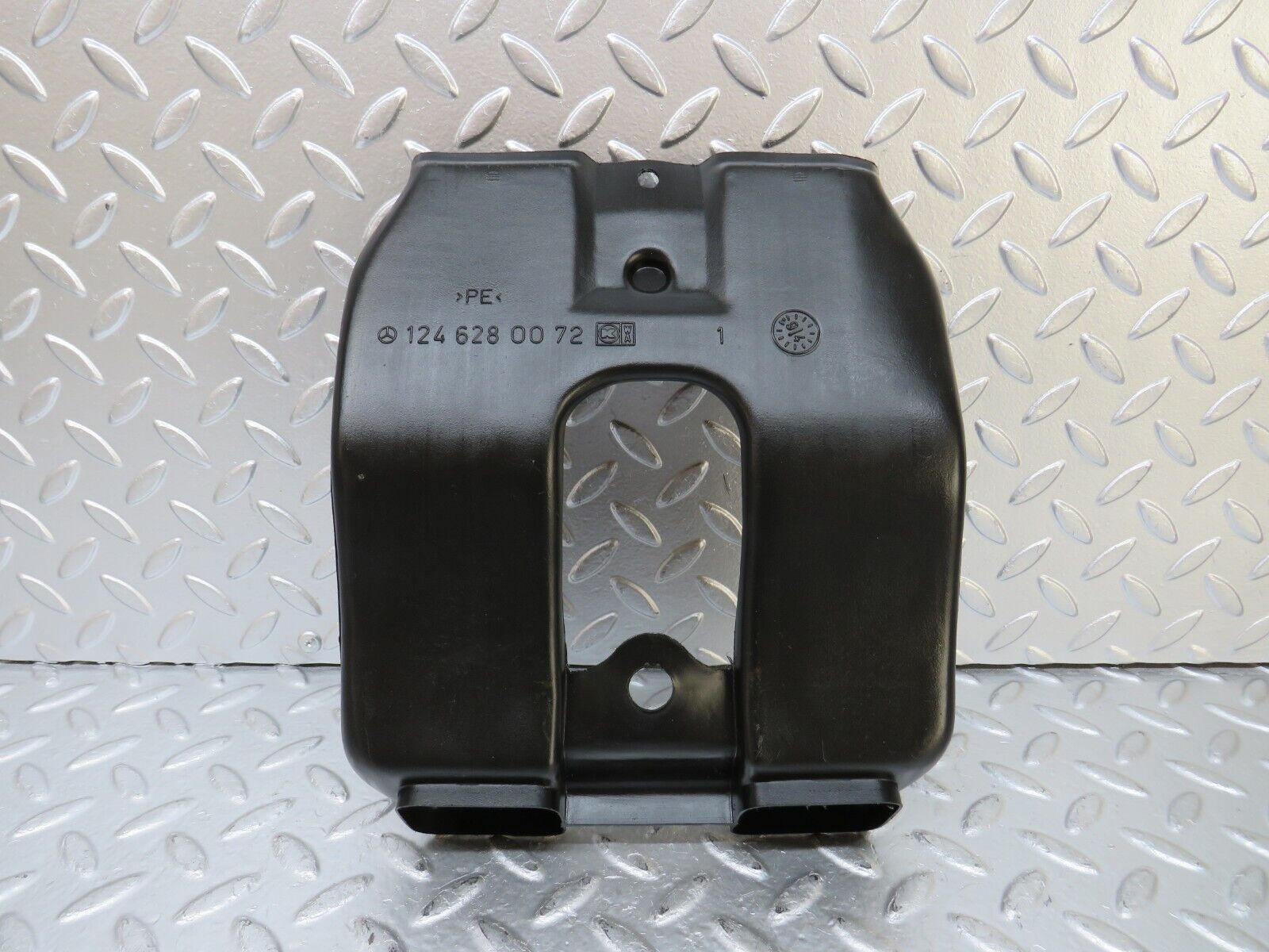 25759 Mercedes-Benz W124 280E Engine Bay Water Drain 1246280072