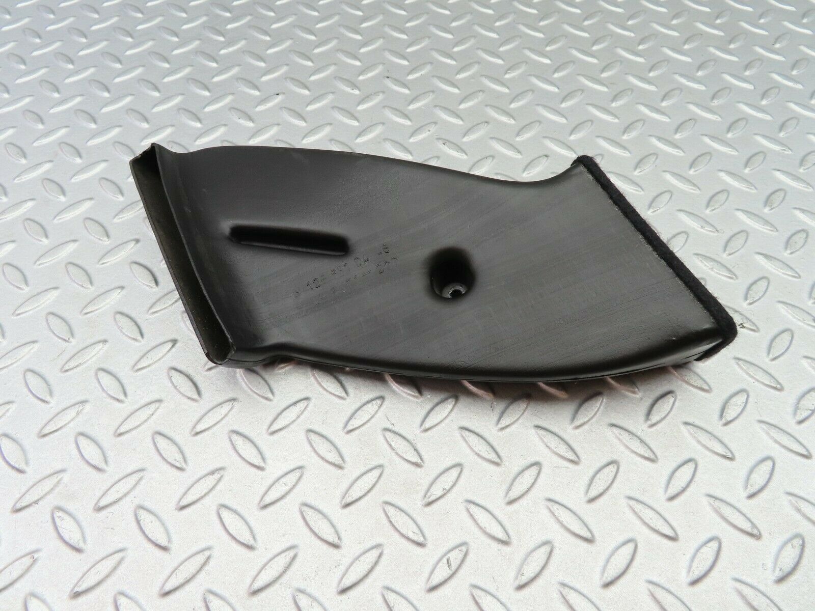 6145 Mercedes-Benz W126 380SE Air Duct Front Right 1268310446