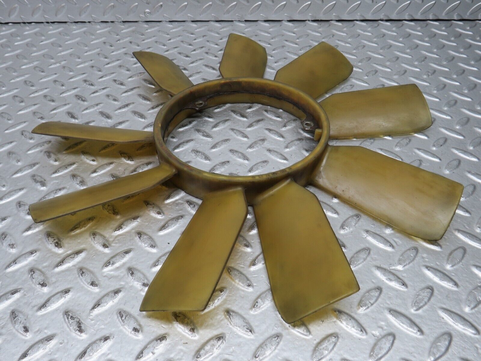 28988 Mercedes-Benz C124 320CE Engine Cooling Fan 1032000423