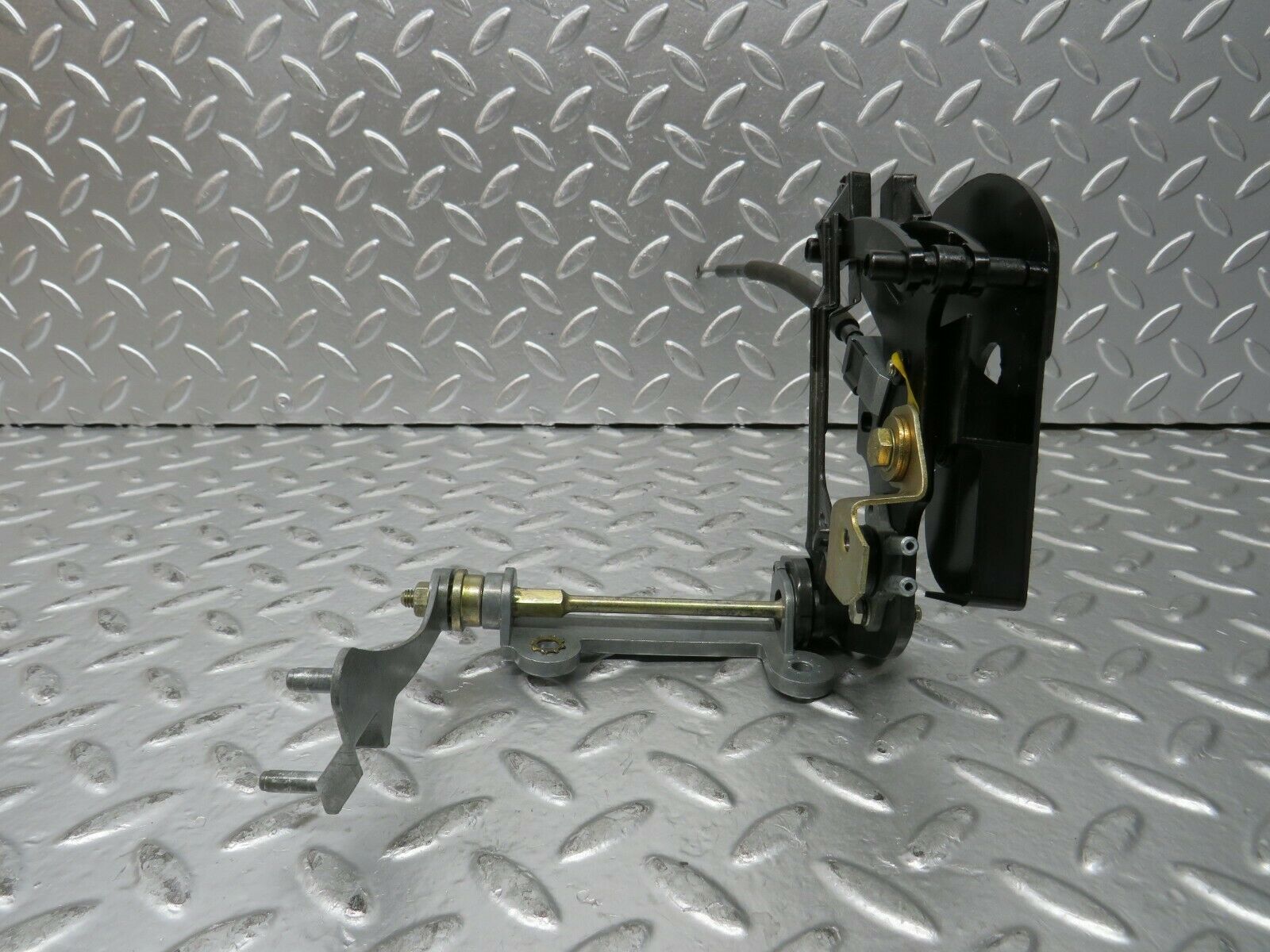 23363 Mercedes-Benz W116 350SE Heater Control