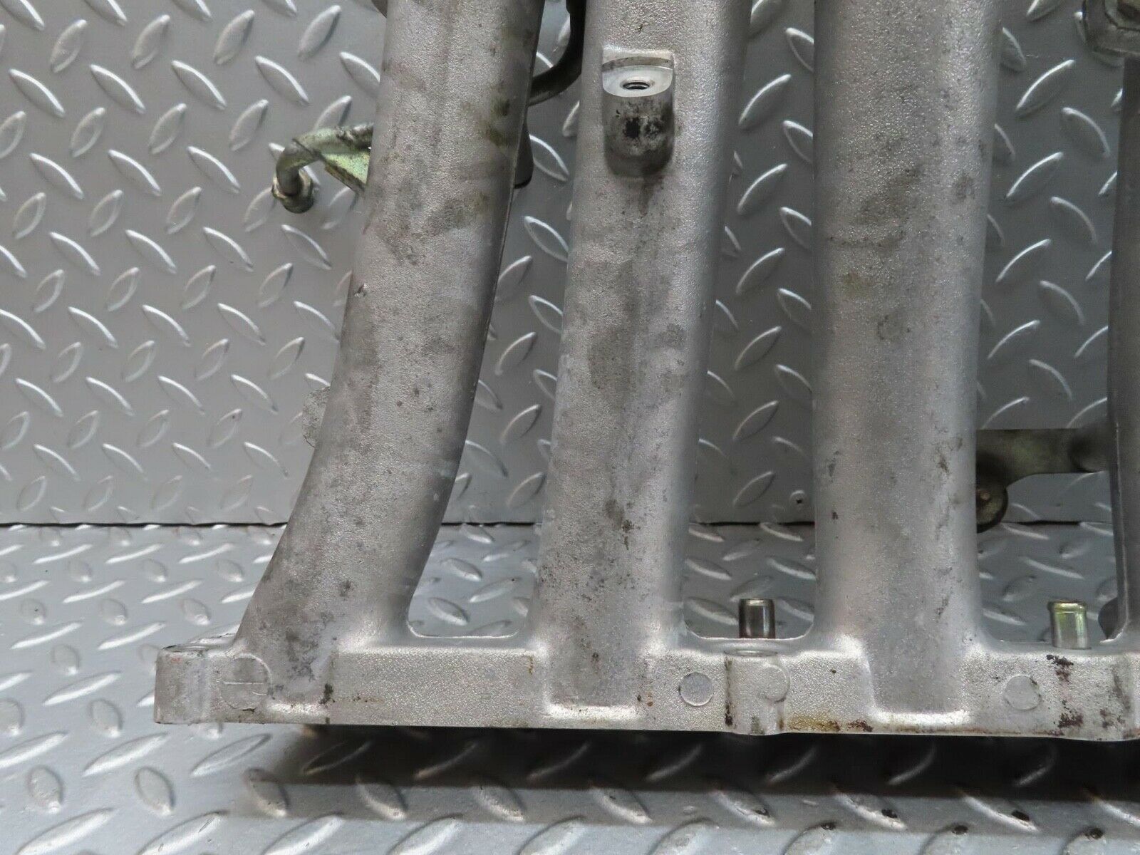 12672 Mercedes-Benz R129 300SL Coupe Intake Manifold 1041411001