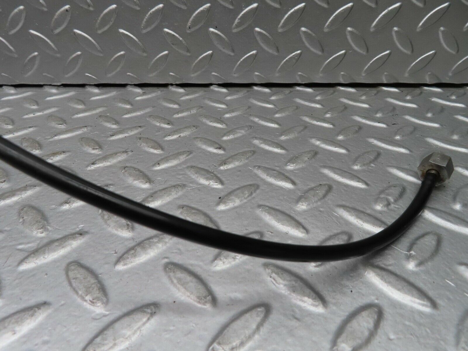 20991 Mercedes-Benz W114 250CE Coupe Oil Pressure Gauge Pipe