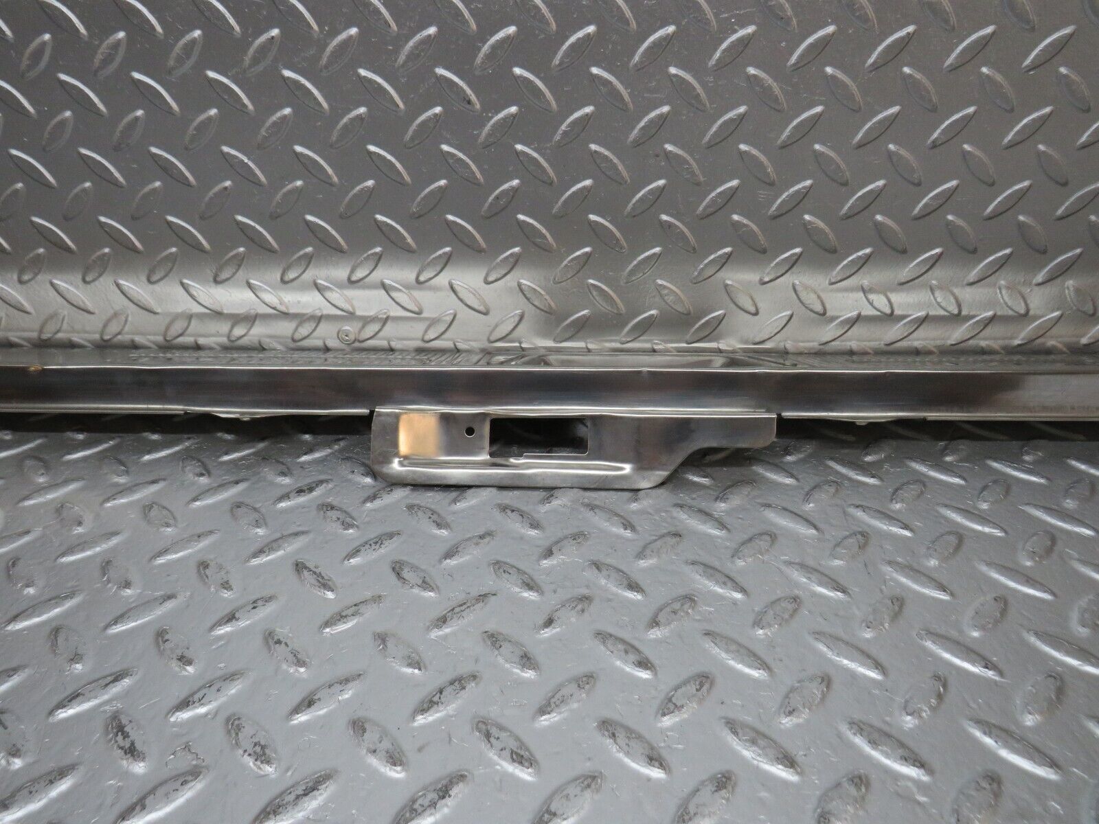 31216 Mercedes-Benz S124 220TE Wagon Trunk Edge Chrome Moulding 1246980089