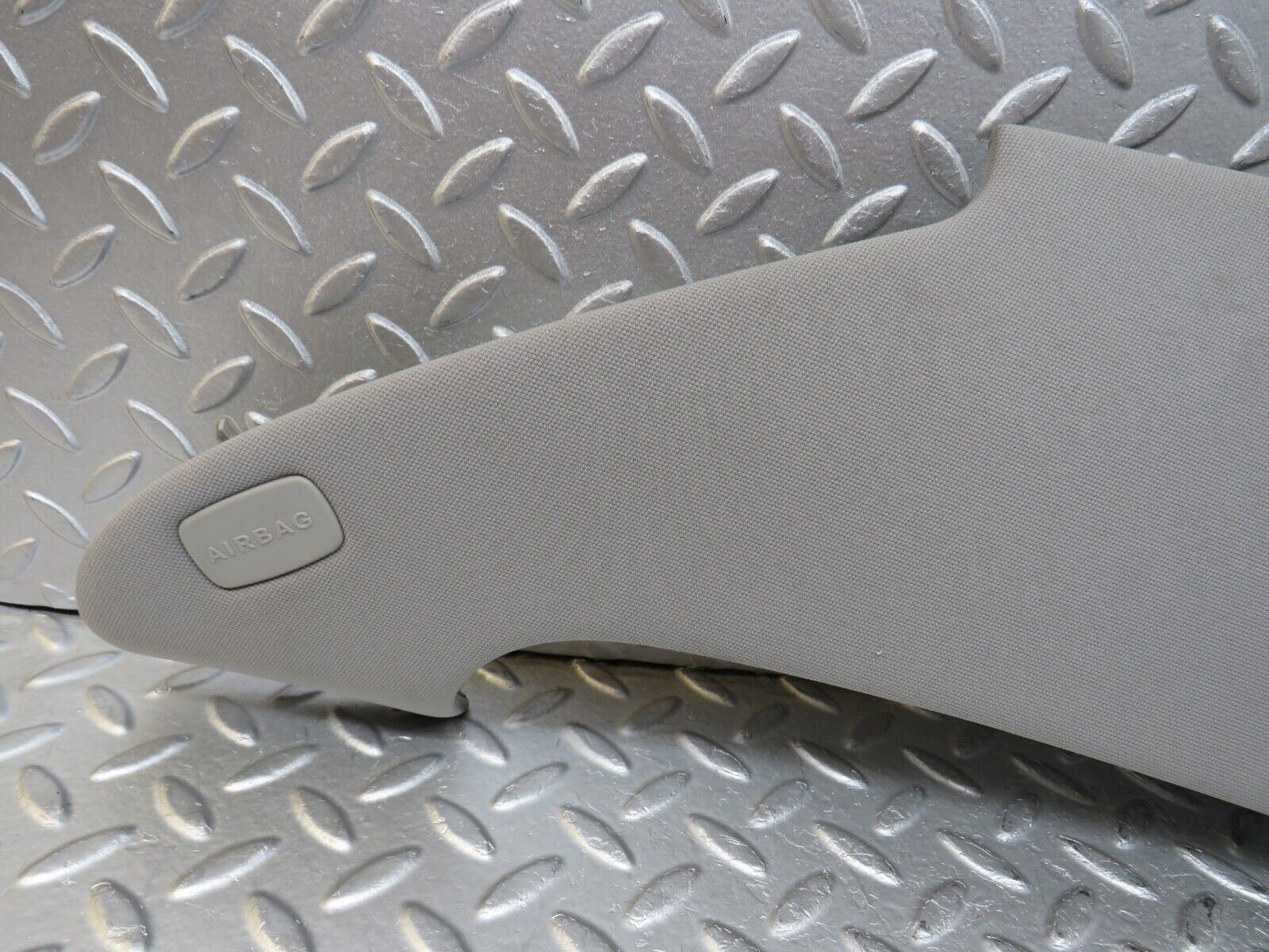 35209 Mercedes-Benz W221 C Pillar Interior Trim Right Side 2216904025