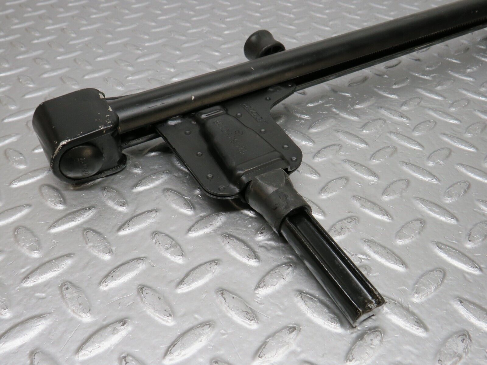 34118 Mercedes-Benz W124 260E Car Jack 1245830115