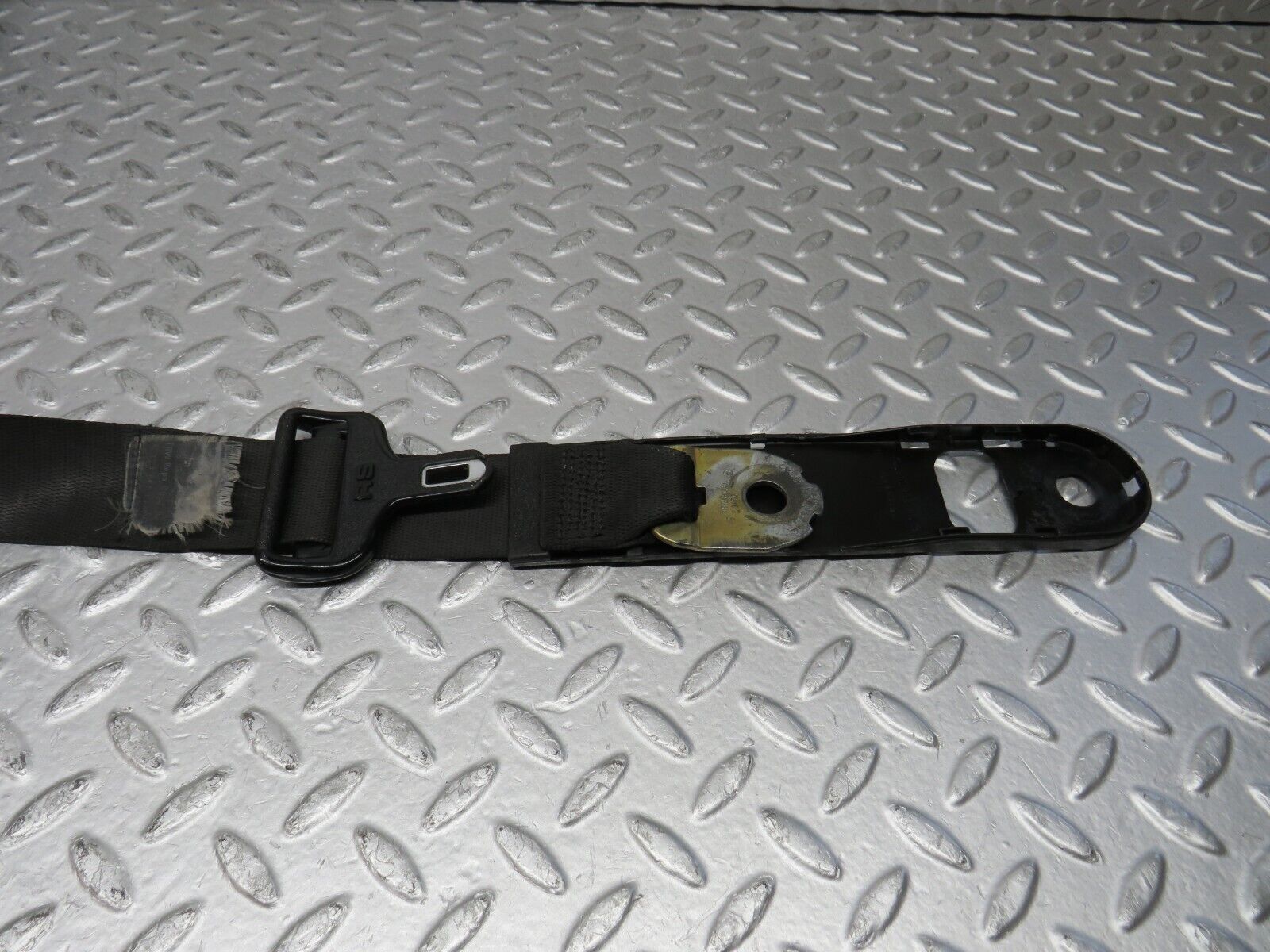 38001 Mercedes-Benz A124 320E Cabriolet Front Left Seat Belt With Buckle 1268600786 1248606569 1248680581