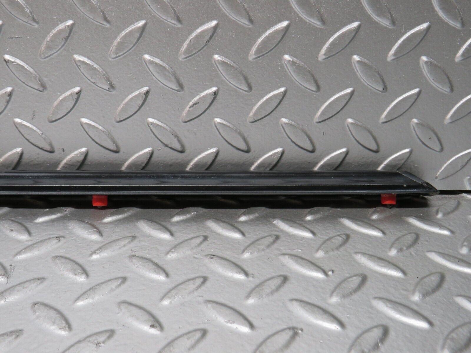 28622 Mercedes-Benz W123 280E Rear Right Door Centre Moulding Trim