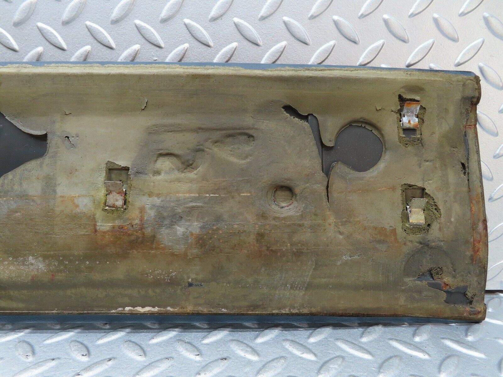 17513 Mercedes-Benz W116 450SEL Rear Headlining Roof Panel Blue