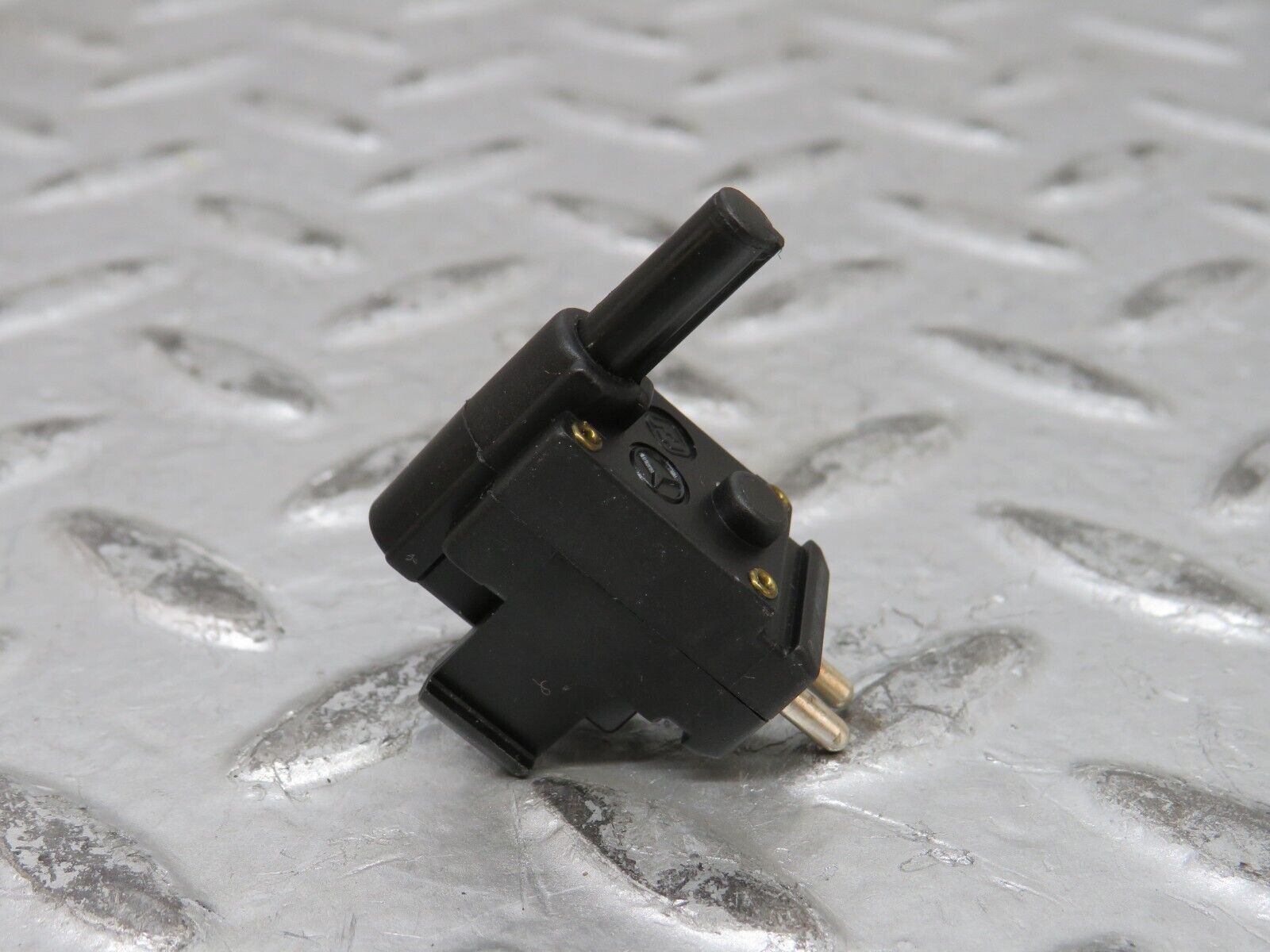 28497 Mercedes-Benz S123 240D Wagon Reverse Light Switch 2015450014