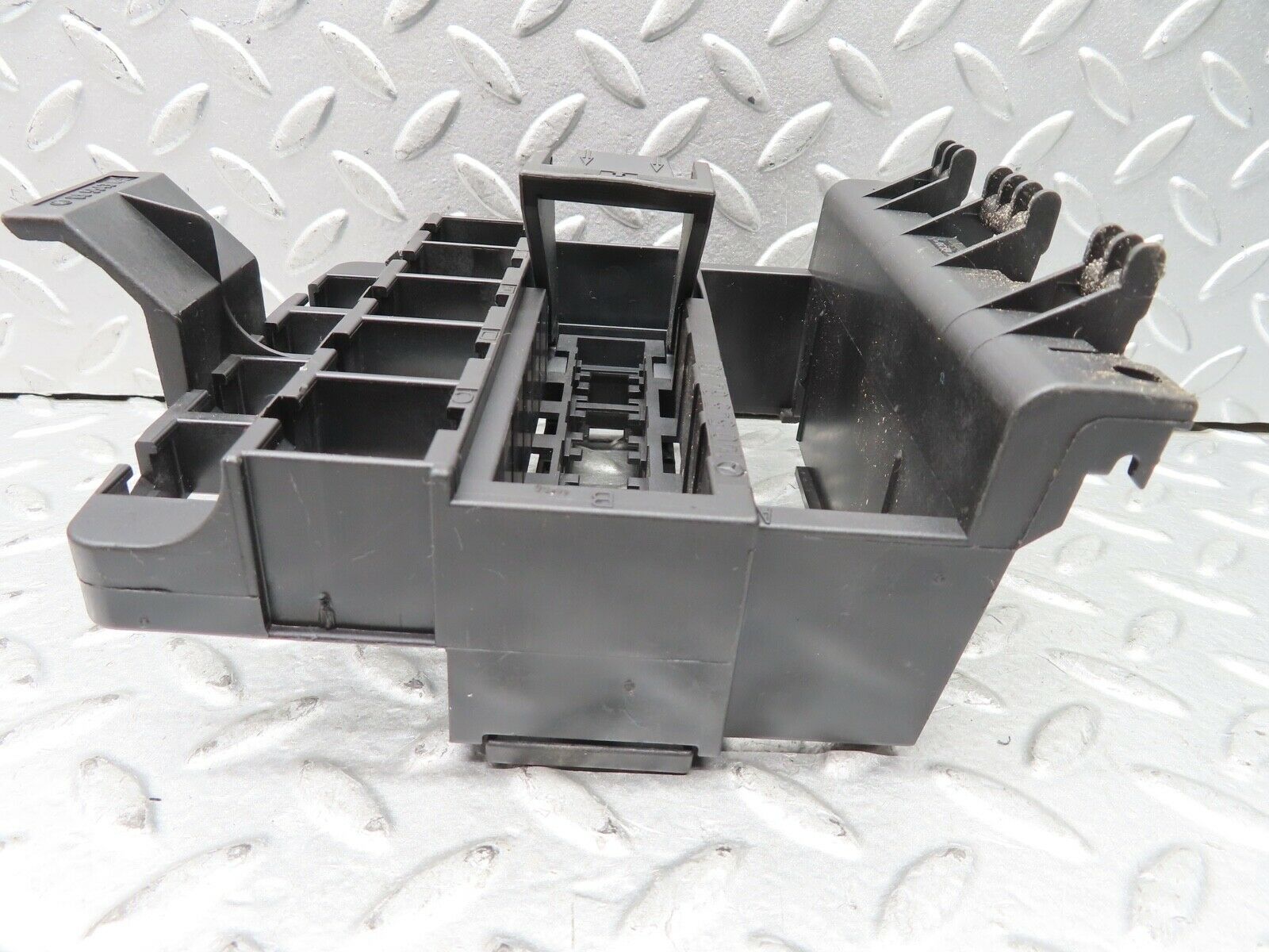 19686 Mercedes-Benz C140 CL420 Coupe Relay Bracket 1405456440